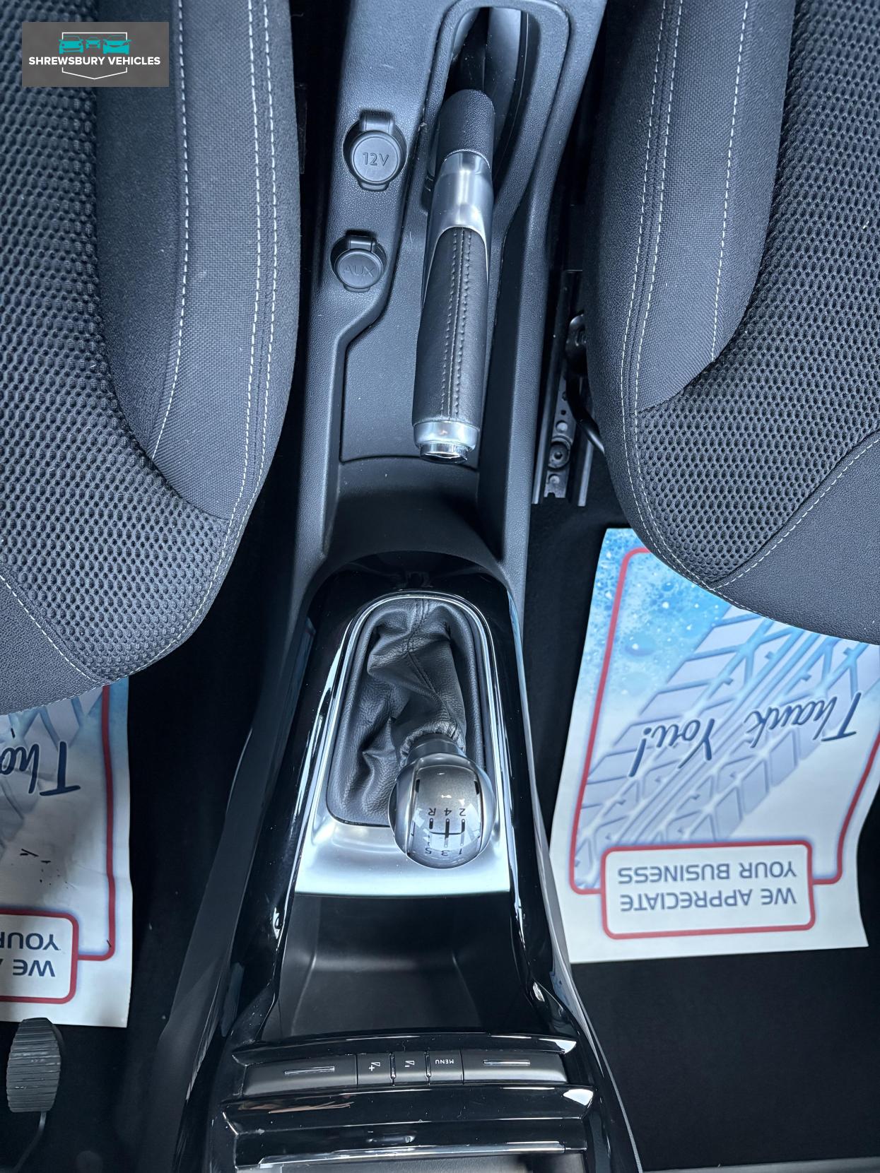 DS AUTOMOBILES DS 3 1.2 PureTech Chic Hatchback 3dr Petrol Manual Euro 6 (82 ps)