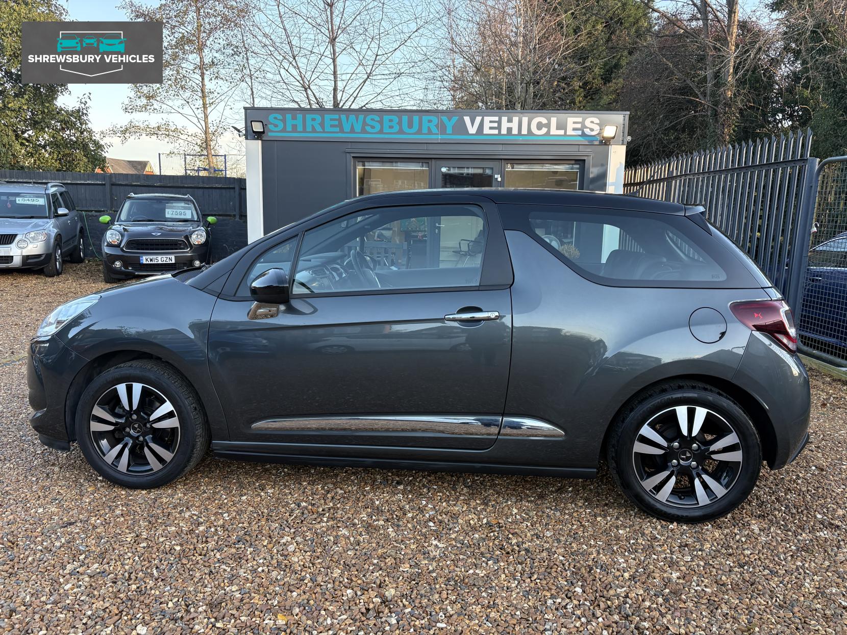 DS AUTOMOBILES DS 3 1.2 PureTech Chic Hatchback 3dr Petrol Manual Euro 6 (82 ps)
