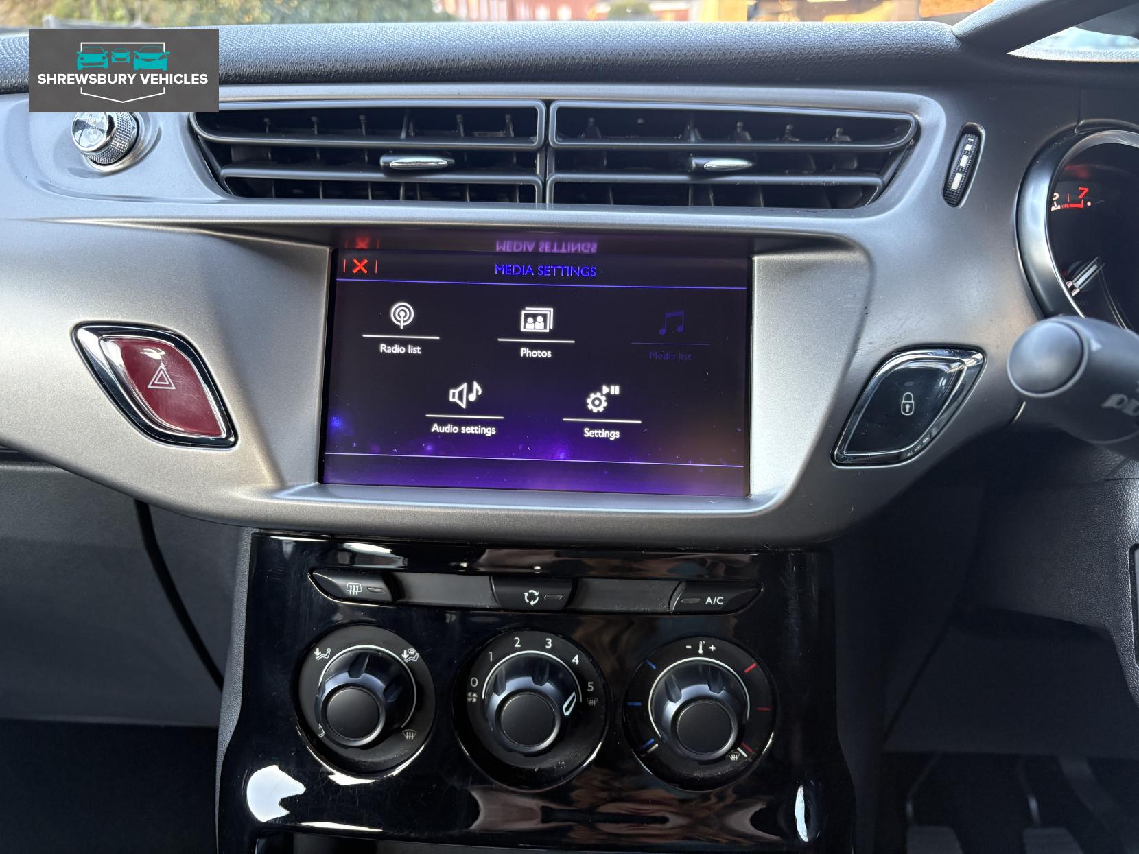 DS AUTOMOBILES DS 3 1.2 PureTech Chic Hatchback 3dr Petrol Manual Euro 6 (82 ps)