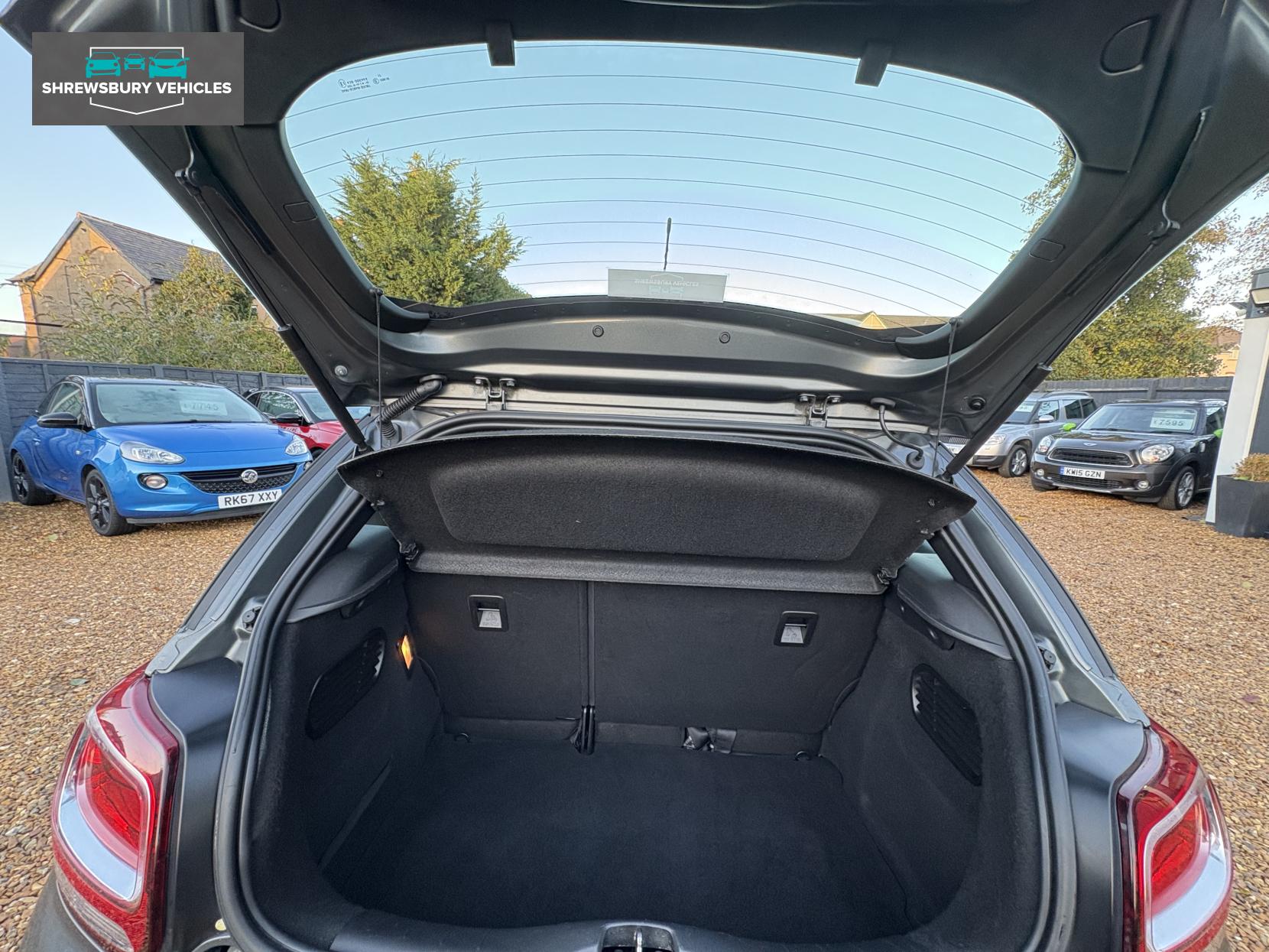 DS AUTOMOBILES DS 3 1.2 PureTech Chic Hatchback 3dr Petrol Manual Euro 6 (82 ps)