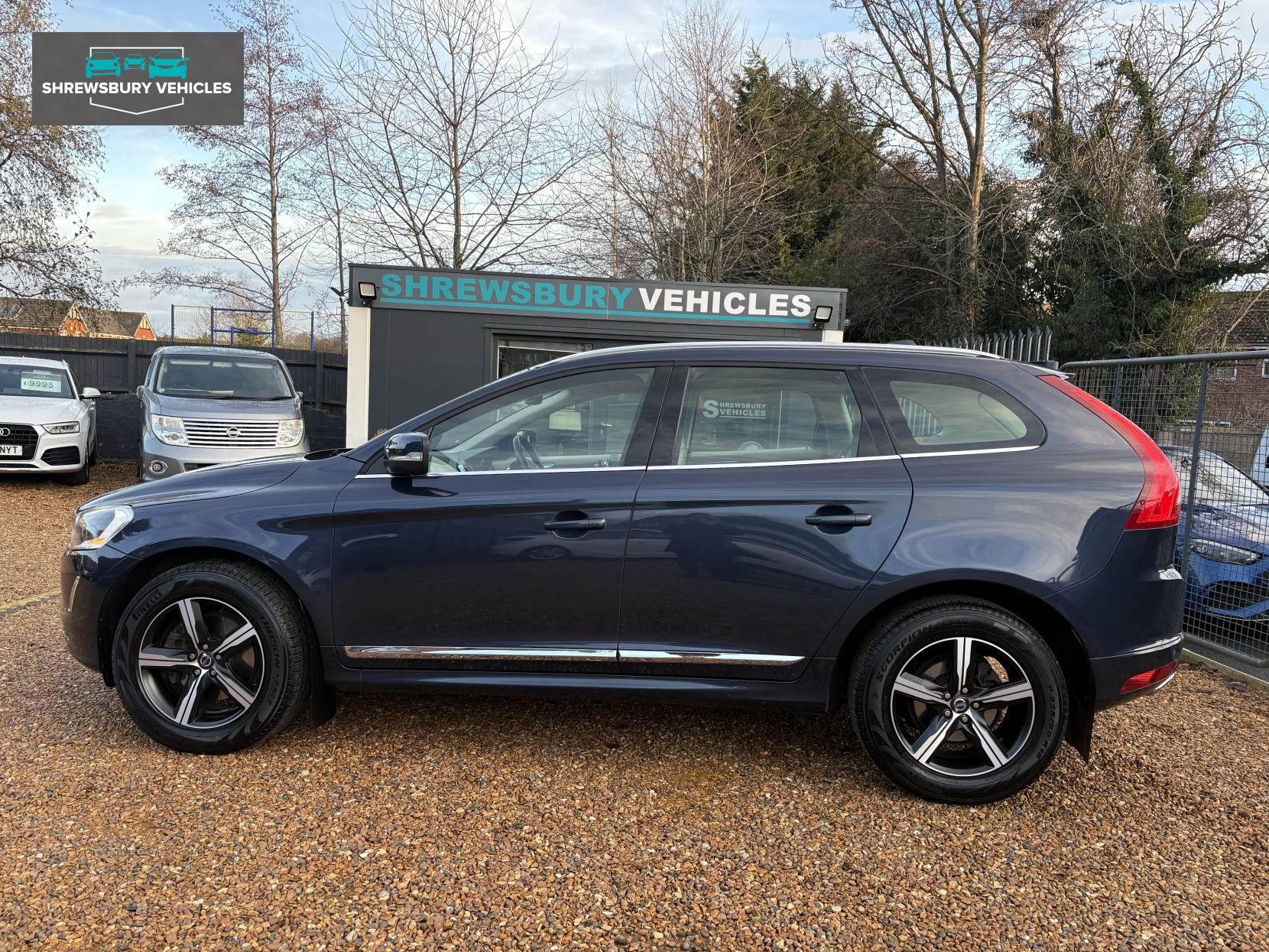 Volvo XC60 2.4 D5 SE Lux Nav SUV 5dr Diesel Geartronic AWD Euro 5 (215 ps)