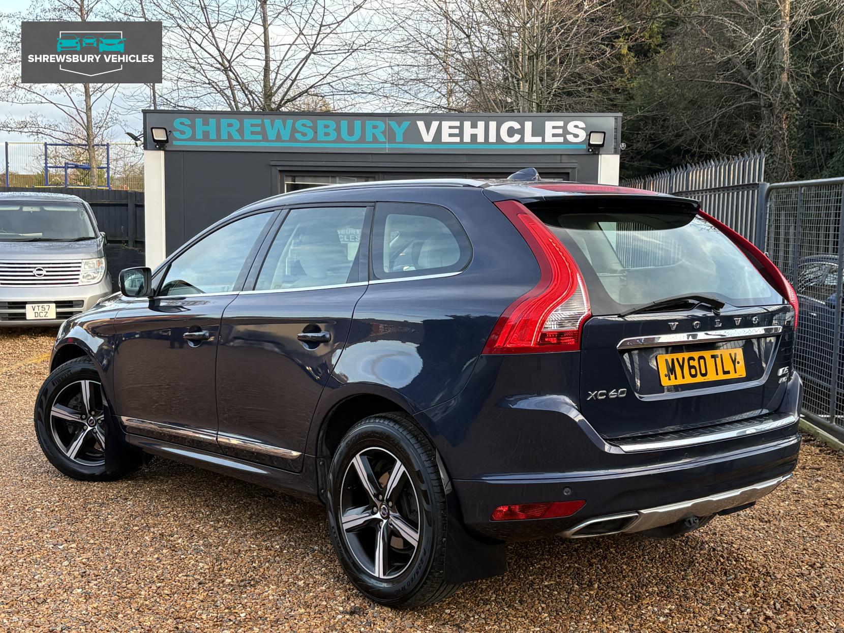 Volvo XC60 2.4 D5 SE Lux Nav SUV 5dr Diesel Geartronic AWD Euro 5 (215 ps)