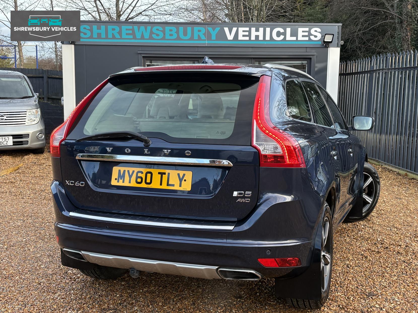 Volvo XC60 2.4 D5 SE Lux Nav SUV 5dr Diesel Geartronic AWD Euro 5 (215 ps)