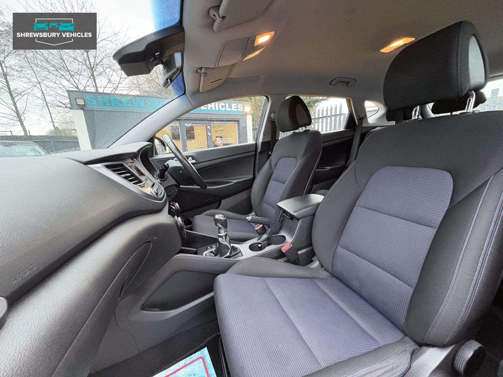 Hyundai TUCSON 1.7 CRDi Blue Drive SE SUV 5dr Diesel Manual Euro 6 (s/s) (116 ps)