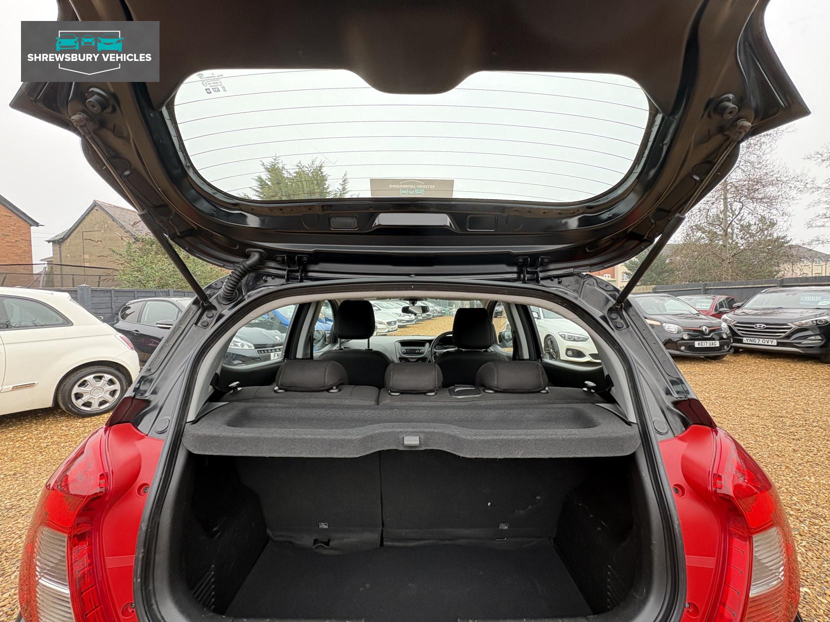 Vauxhall Viva 1.0i SE Hatchback 5dr Petrol Manual Euro 6 (a/c) (75 ps)