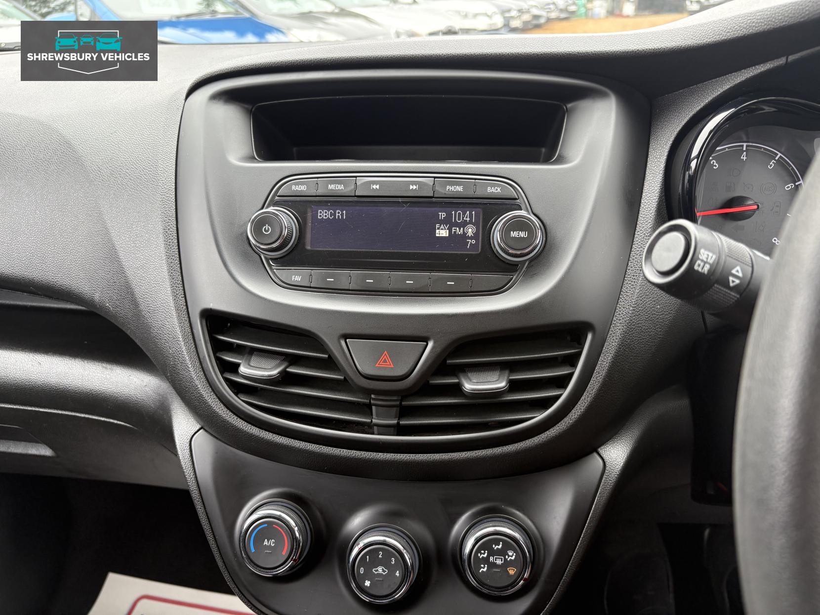 Vauxhall Viva 1.0i SE Hatchback 5dr Petrol Manual Euro 6 (a/c) (75 ps)