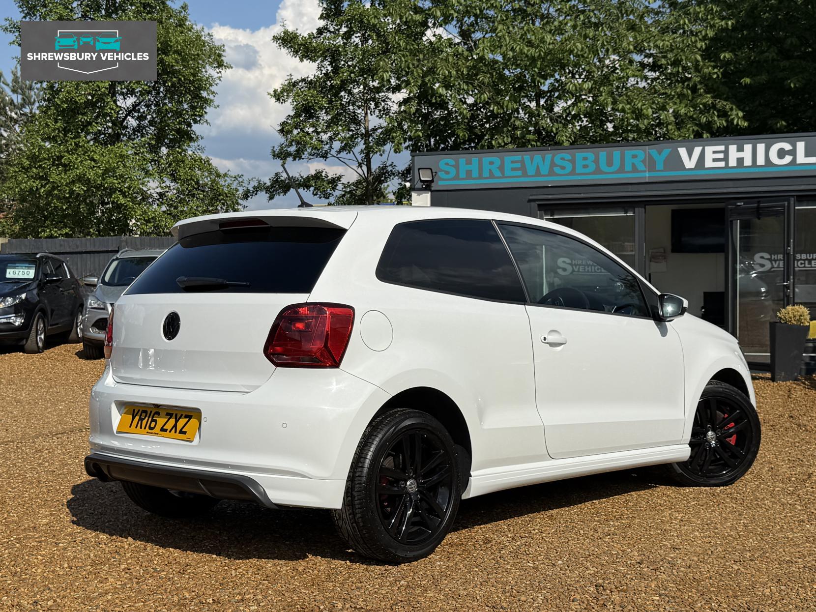 Volkswagen Polo 1.0 TSI BlueMotion Tech R-Line Hatchback 3dr Petrol Manual Euro 6 (s/s) (110 bhp)