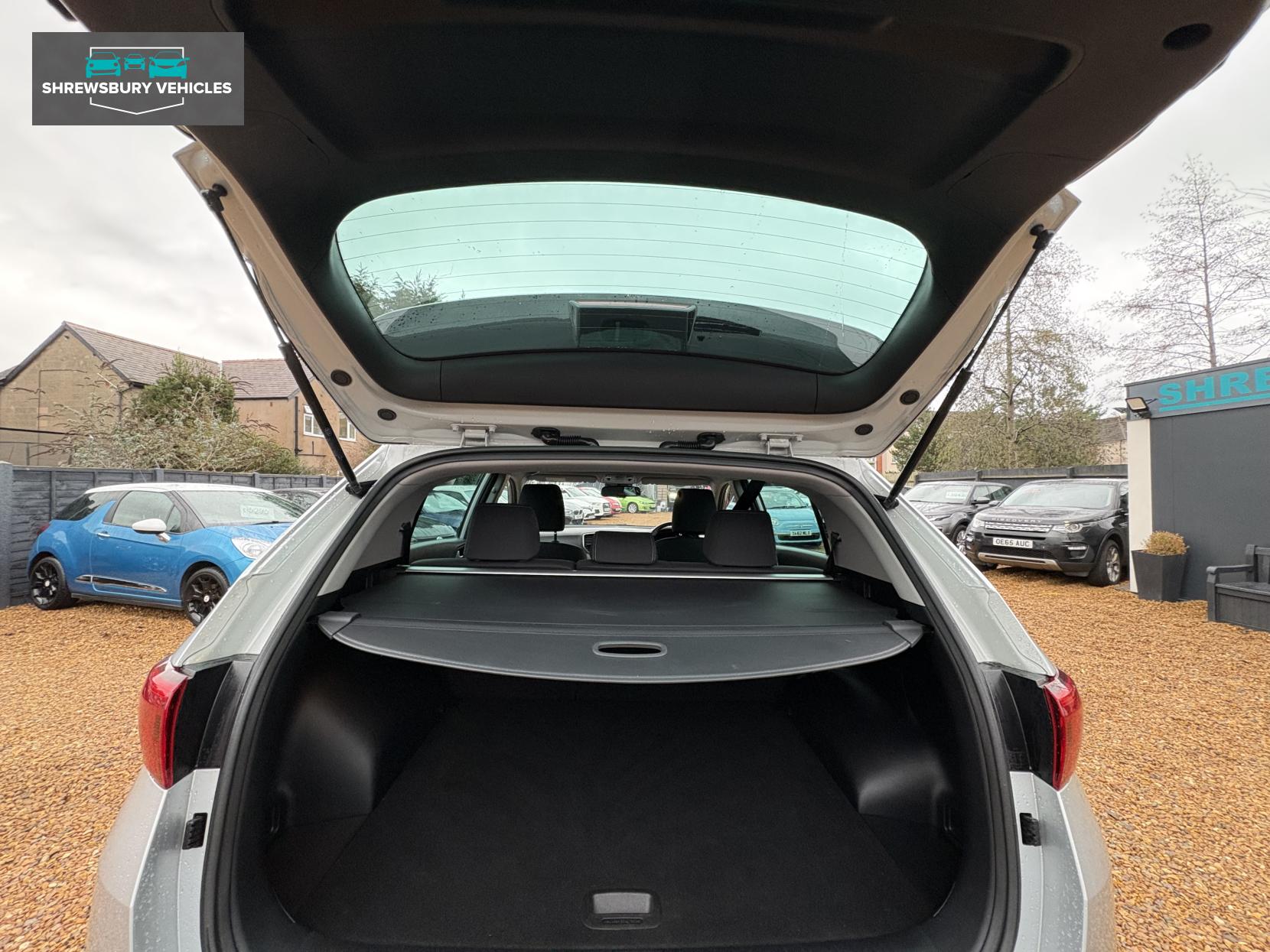 Kia Sportage 1.7 CRDi 2 SUV 5dr Diesel DCT Euro 6 (s/s) (139 bhp)