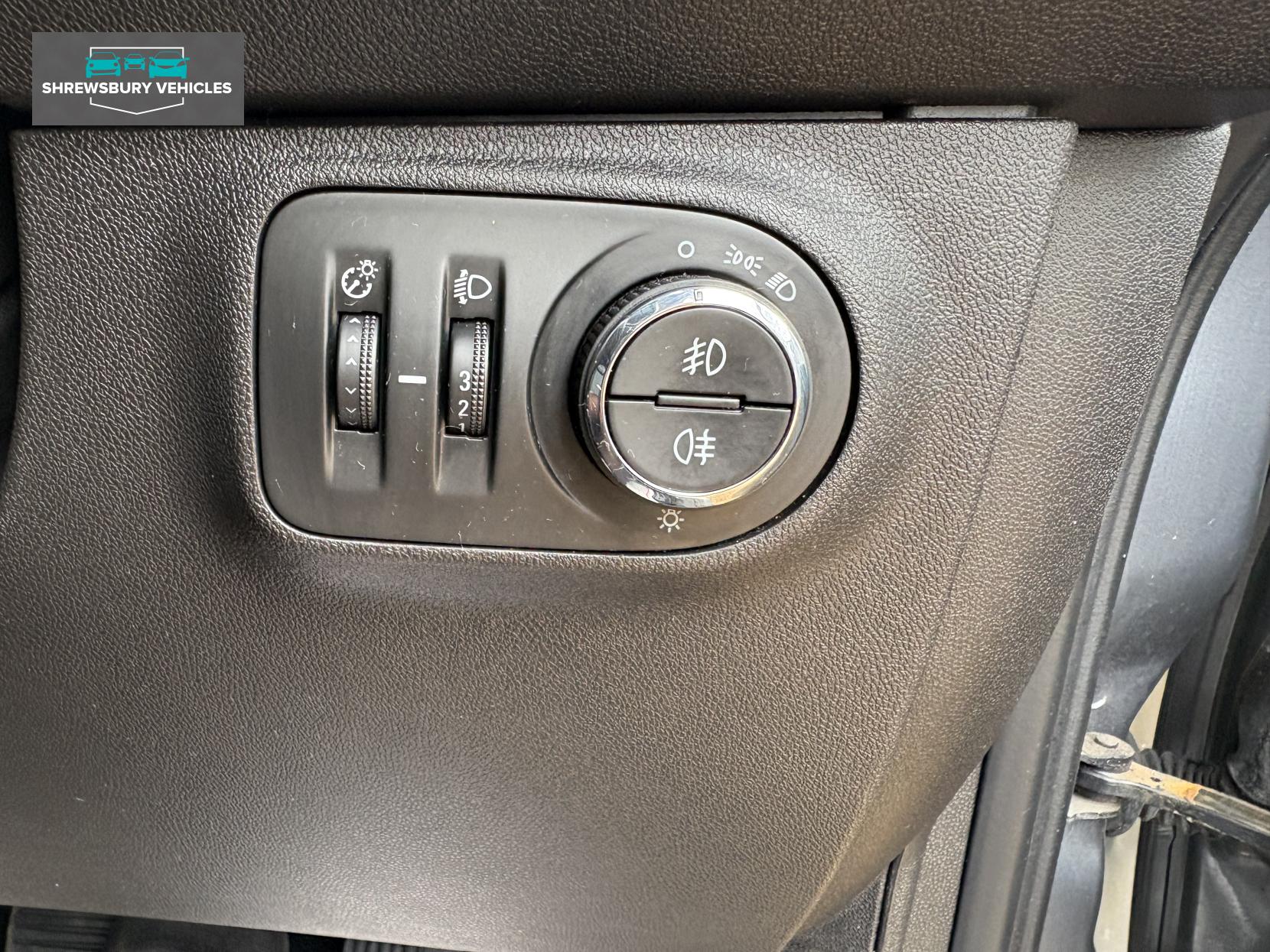 Vauxhall Corsa 1.4i ecoTEC Design Hatchback 5dr Petrol Easytronic Euro 6 (s/s) (90 ps)