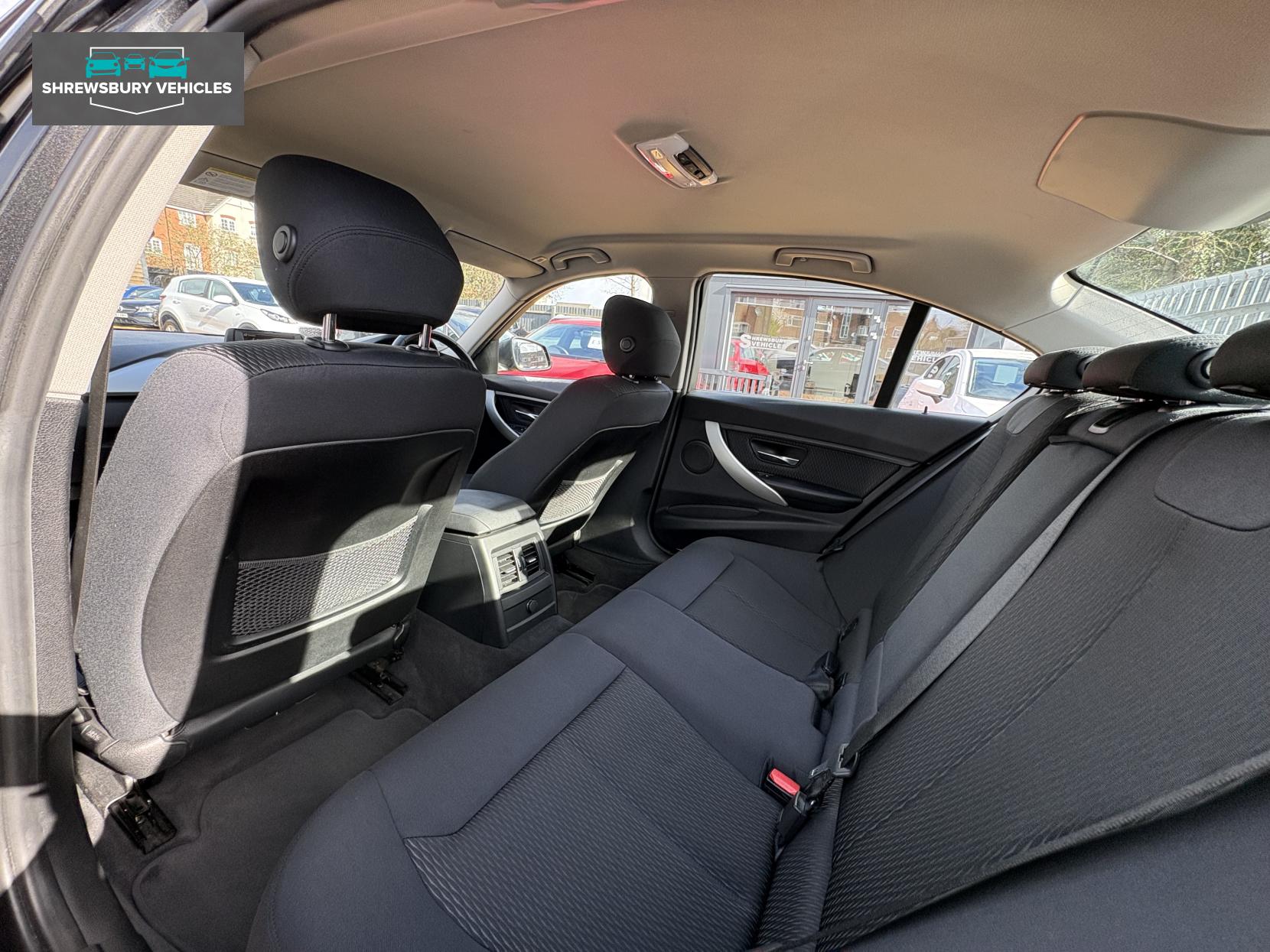 BMW 3 Series 2.0 320d SE Saloon 4dr Diesel Manual Euro 5 (s/s) (184 ps)