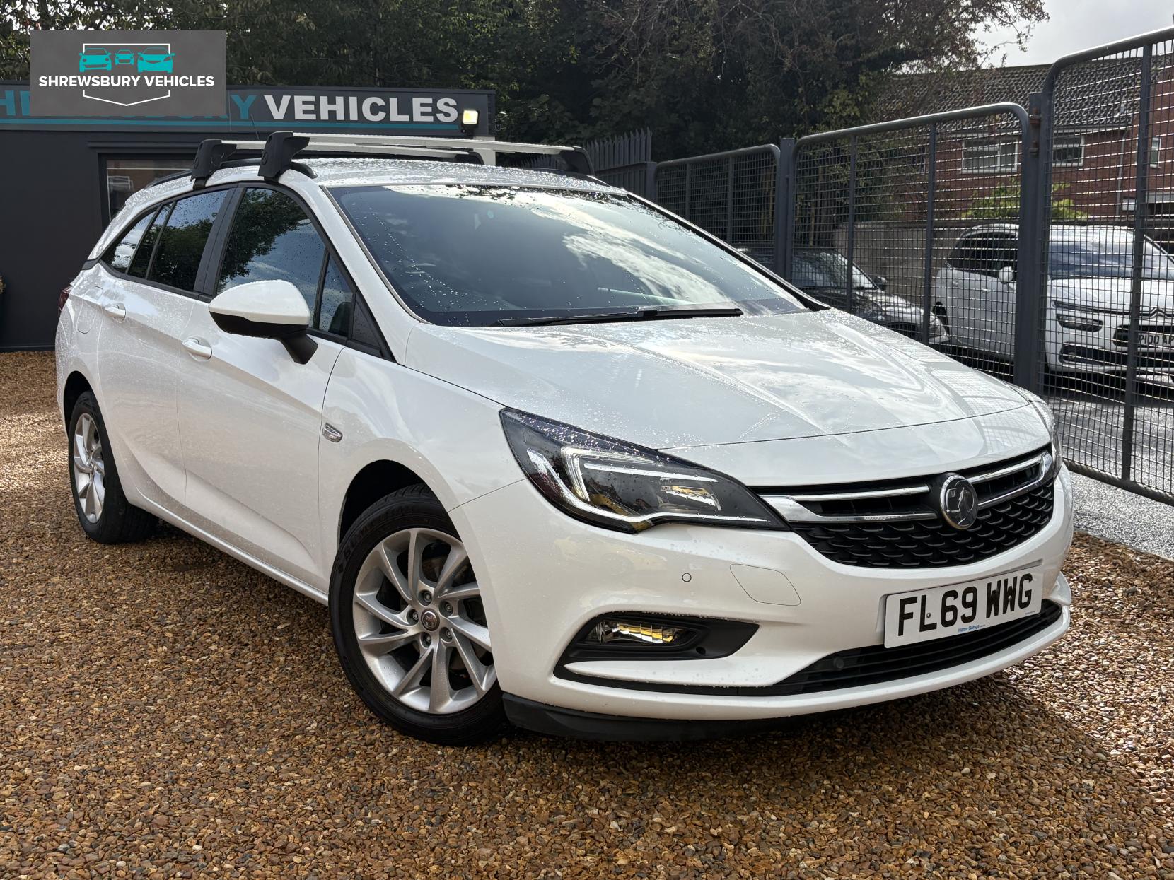 Vauxhall Astra 1.6 CDTi ecoTEC BlueInjection Design Sports Tourer 5dr Diesel Manual Euro 6 (s/s) (110 ps)