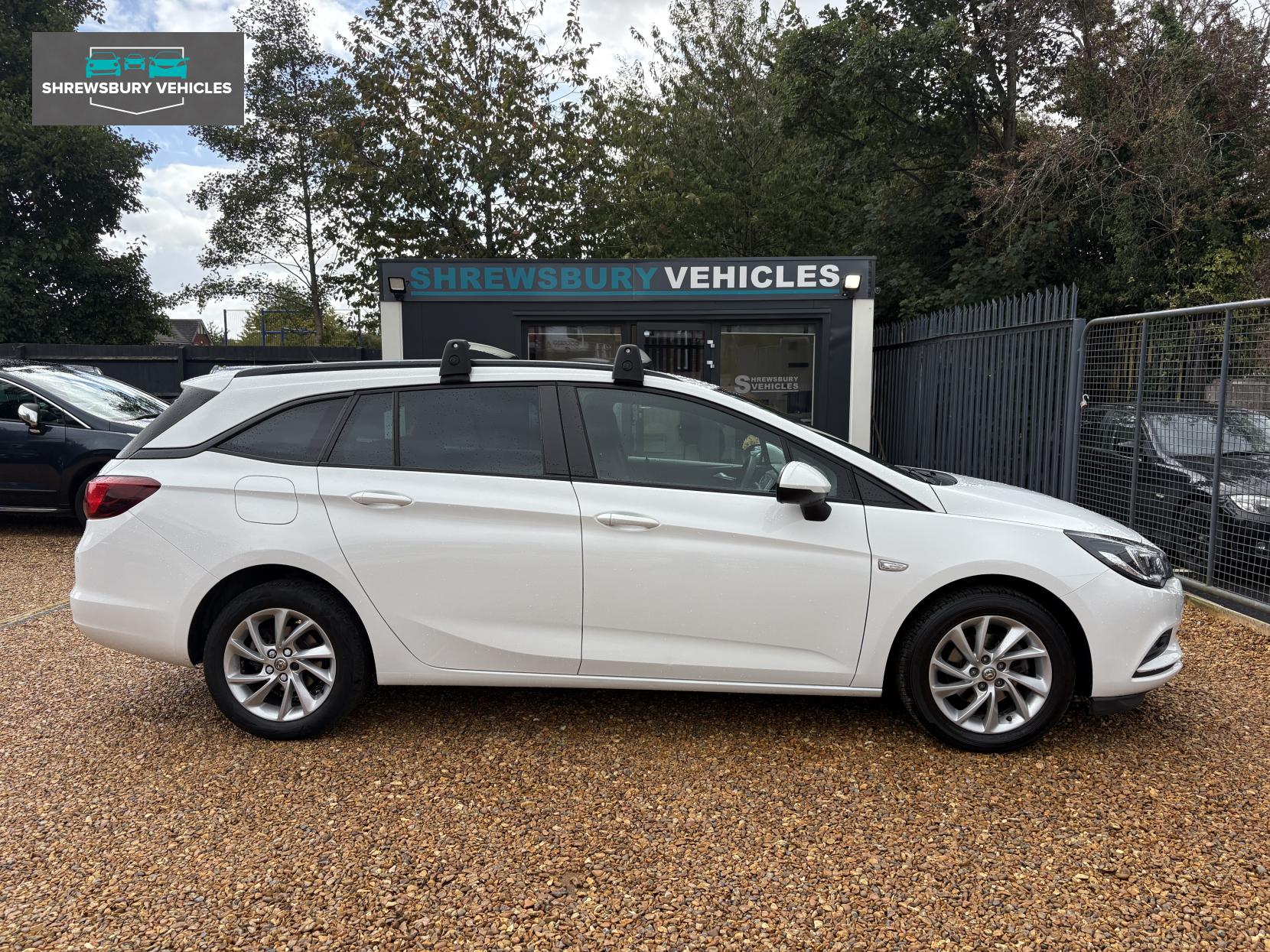 Vauxhall Astra 1.6 CDTi ecoTEC BlueInjection Design Sports Tourer 5dr Diesel Manual Euro 6 (s/s) (110 ps)