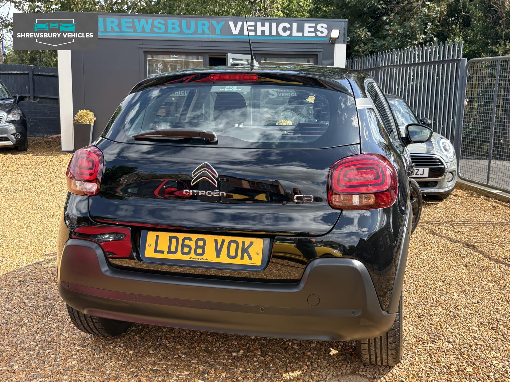 Citroen C3 1.2 PureTech Feel Nav Edition Hatchback 5dr Petrol Manual Euro 6 (82 ps)