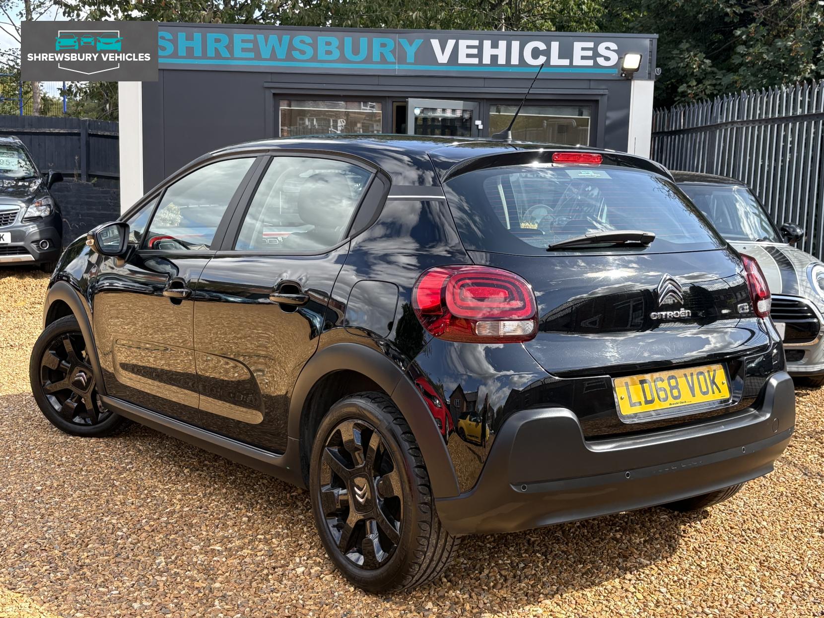Citroen C3 1.2 PureTech Feel Nav Edition Hatchback 5dr Petrol Manual Euro 6 (82 ps)