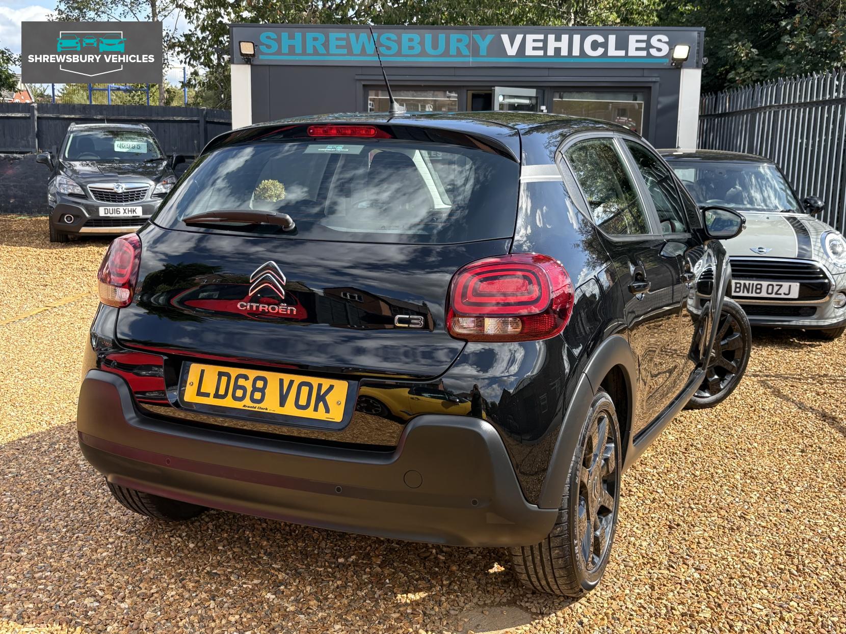 Citroen C3 1.2 PureTech Feel Nav Edition Hatchback 5dr Petrol Manual Euro 6 (82 ps)