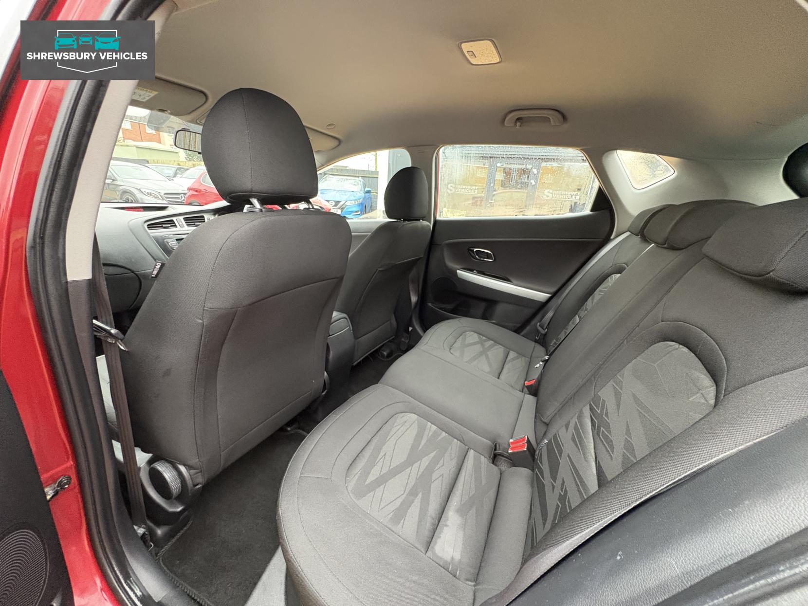 Kia Ceed 1.4 CRDi VR7 Hatchback 5dr Diesel Manual Euro 5 (89 bhp)