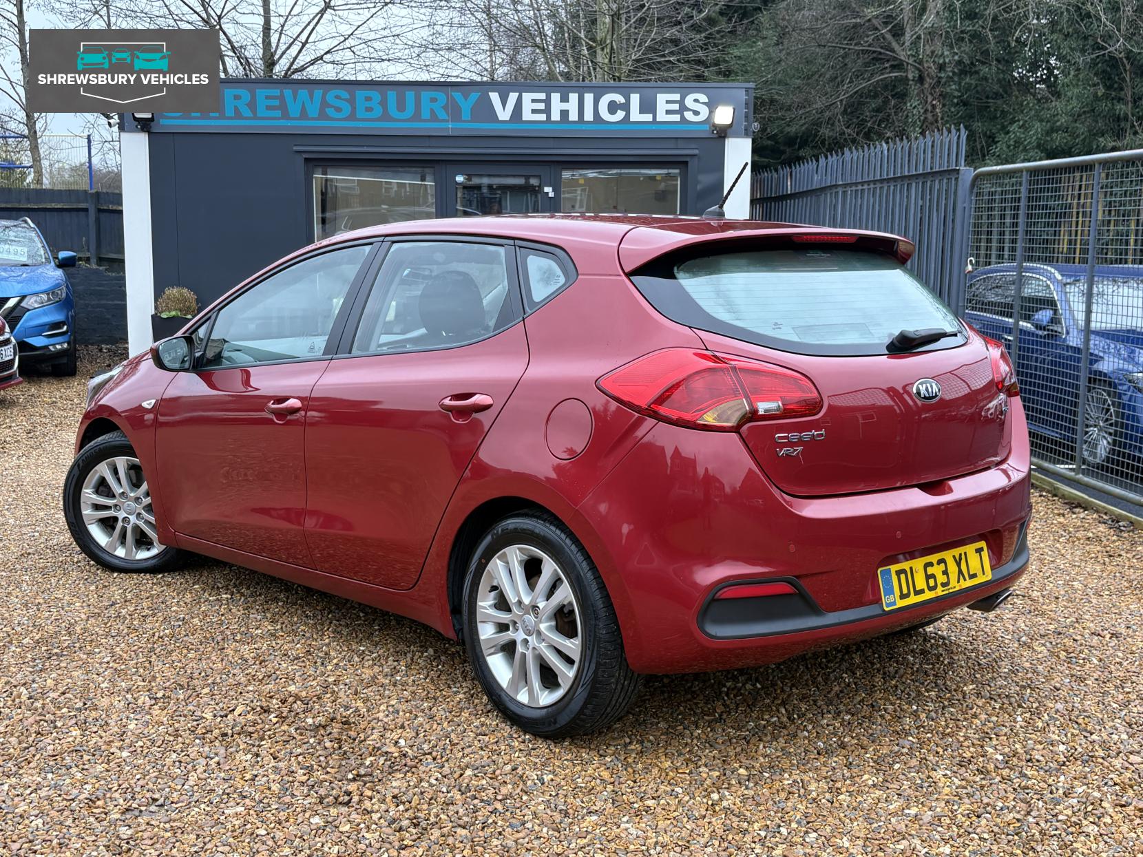 Kia Ceed 1.4 CRDi VR7 Hatchback 5dr Diesel Manual Euro 5 (89 bhp)