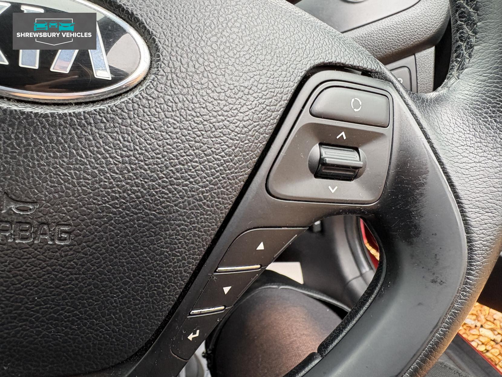 Kia Ceed 1.4 CRDi VR7 Hatchback 5dr Diesel Manual Euro 5 (89 bhp)