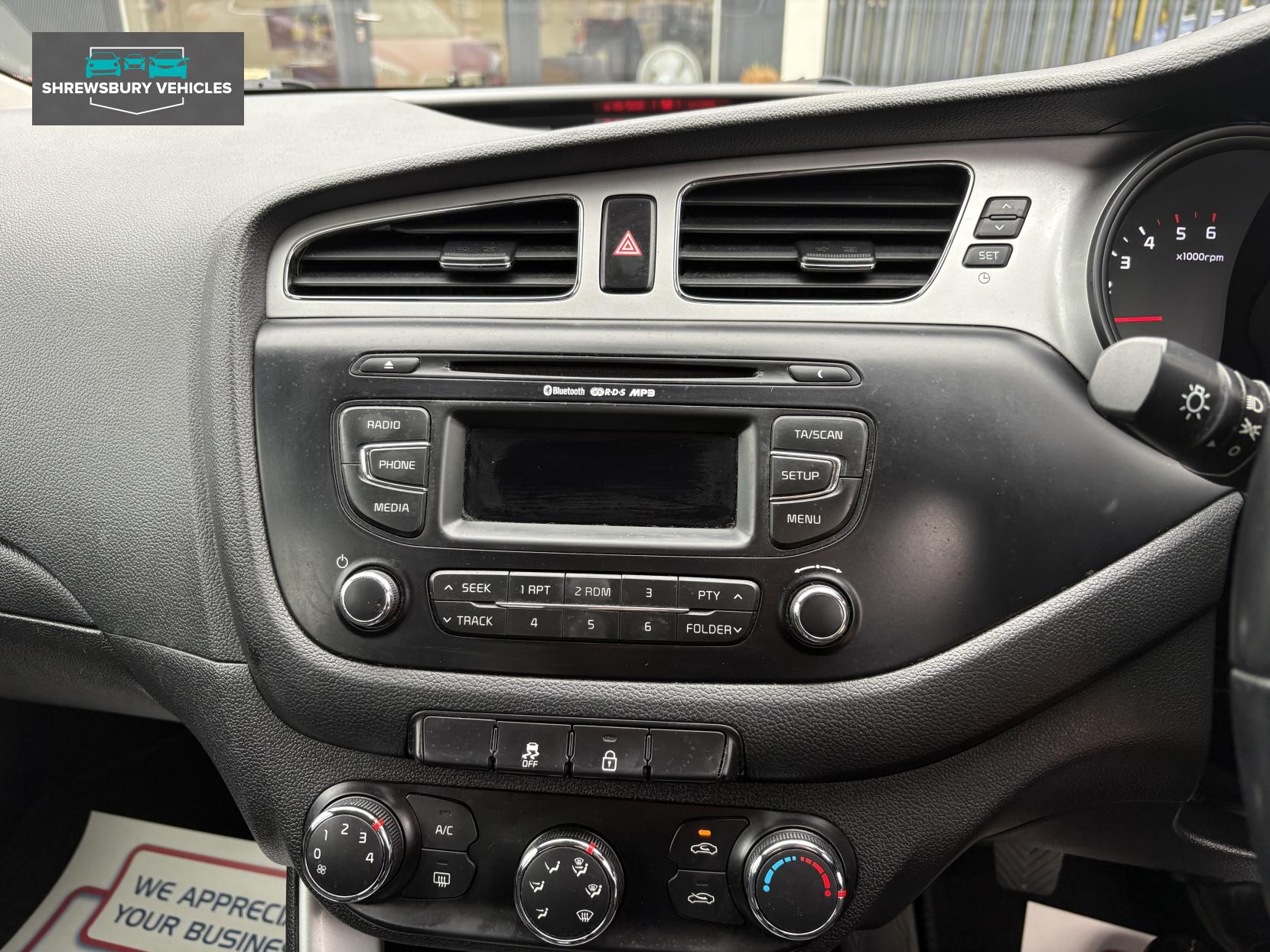 Kia Ceed 1.4 CRDi VR7 Hatchback 5dr Diesel Manual Euro 5 (89 bhp)