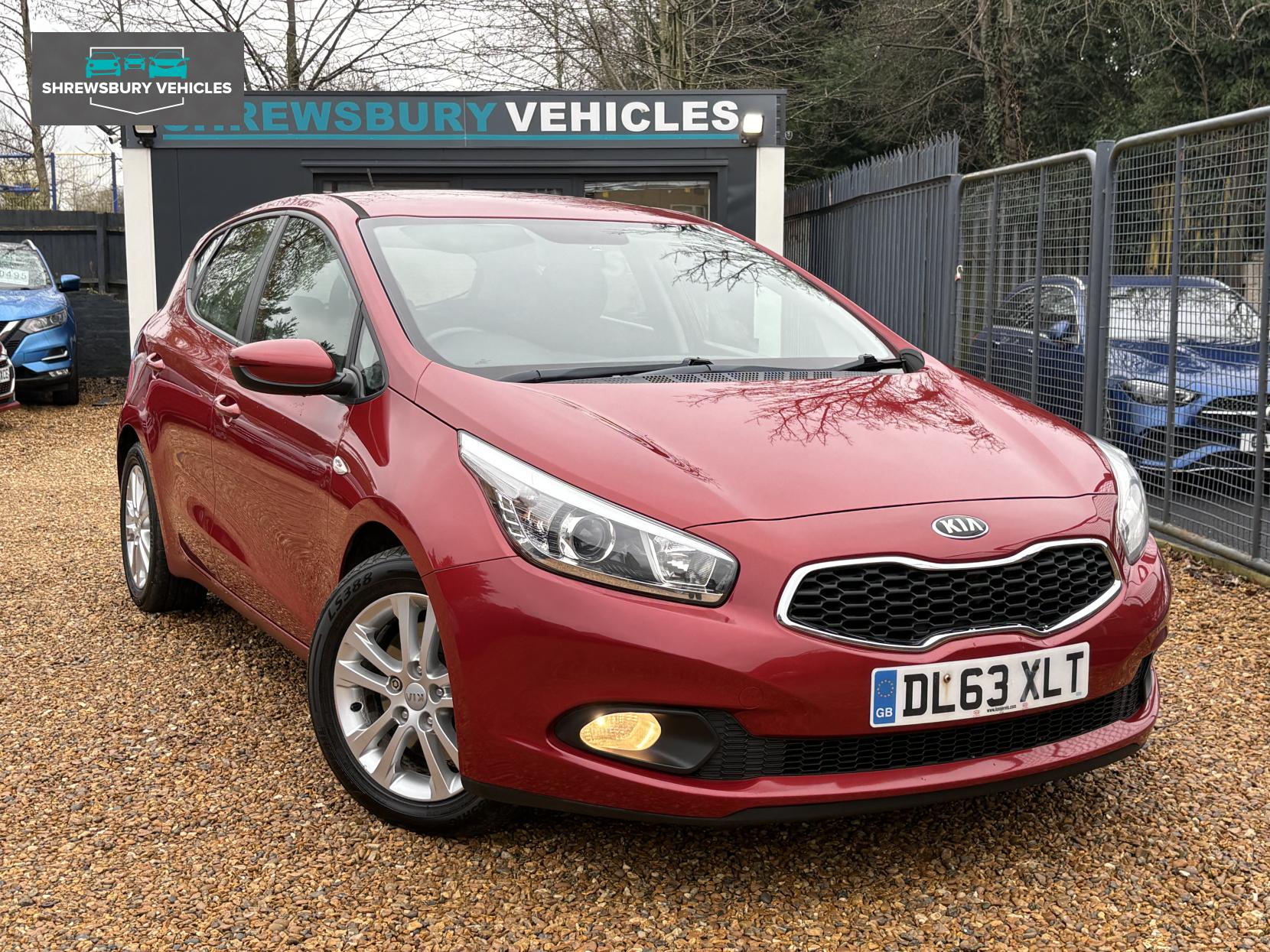 Kia Ceed 1.4 CRDi VR7 Hatchback 5dr Diesel Manual Euro 5 (89 bhp)