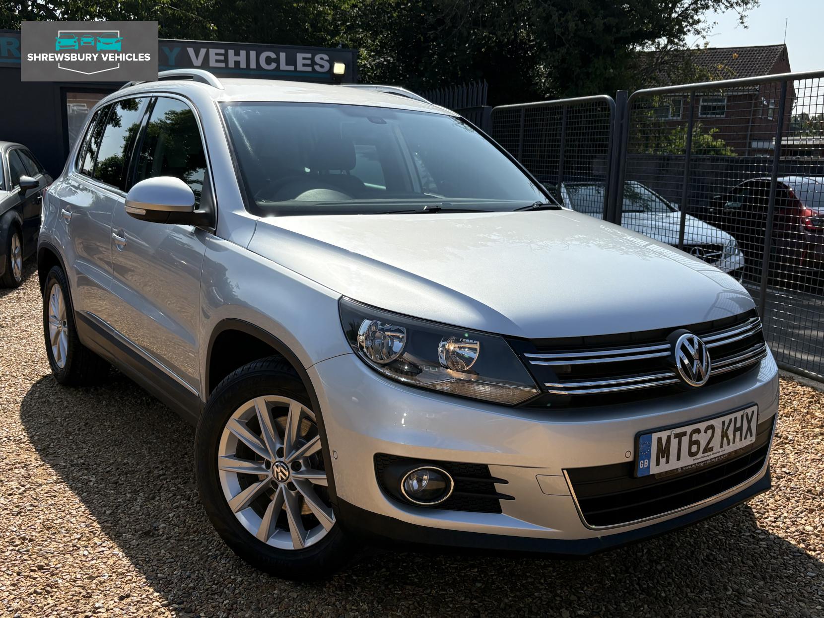 Volkswagen Tiguan 2.0 TDI BlueMotion Tech SE SUV 5dr Diesel Manual 2WD Euro 5 (s/s) (140 ps)