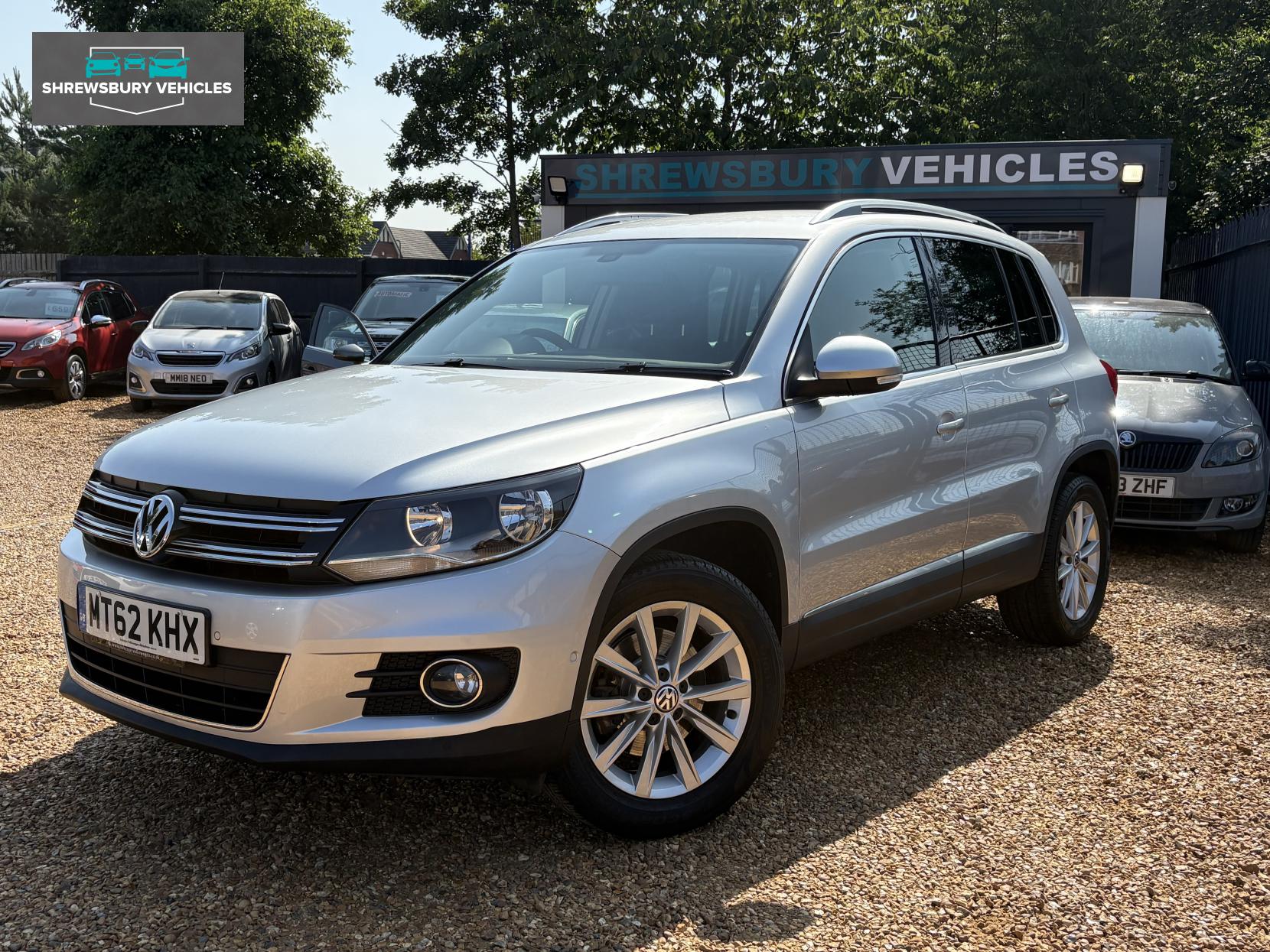 Volkswagen Tiguan 2.0 TDI BlueMotion Tech SE SUV 5dr Diesel Manual 2WD Euro 5 (s/s) (140 ps)