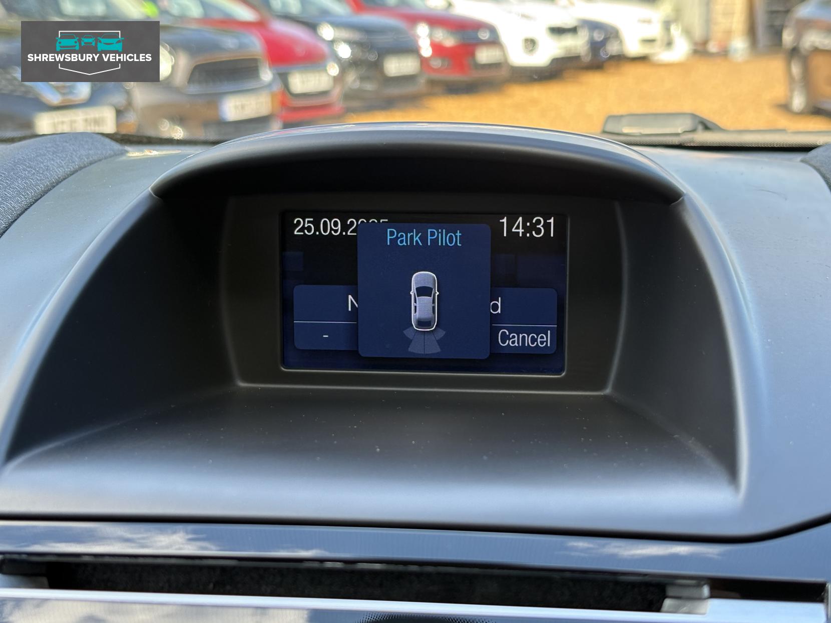 Ford Fiesta 1.0T EcoBoost Titanium Hatchback 5dr Petrol Powershift Euro 6 (100 ps)