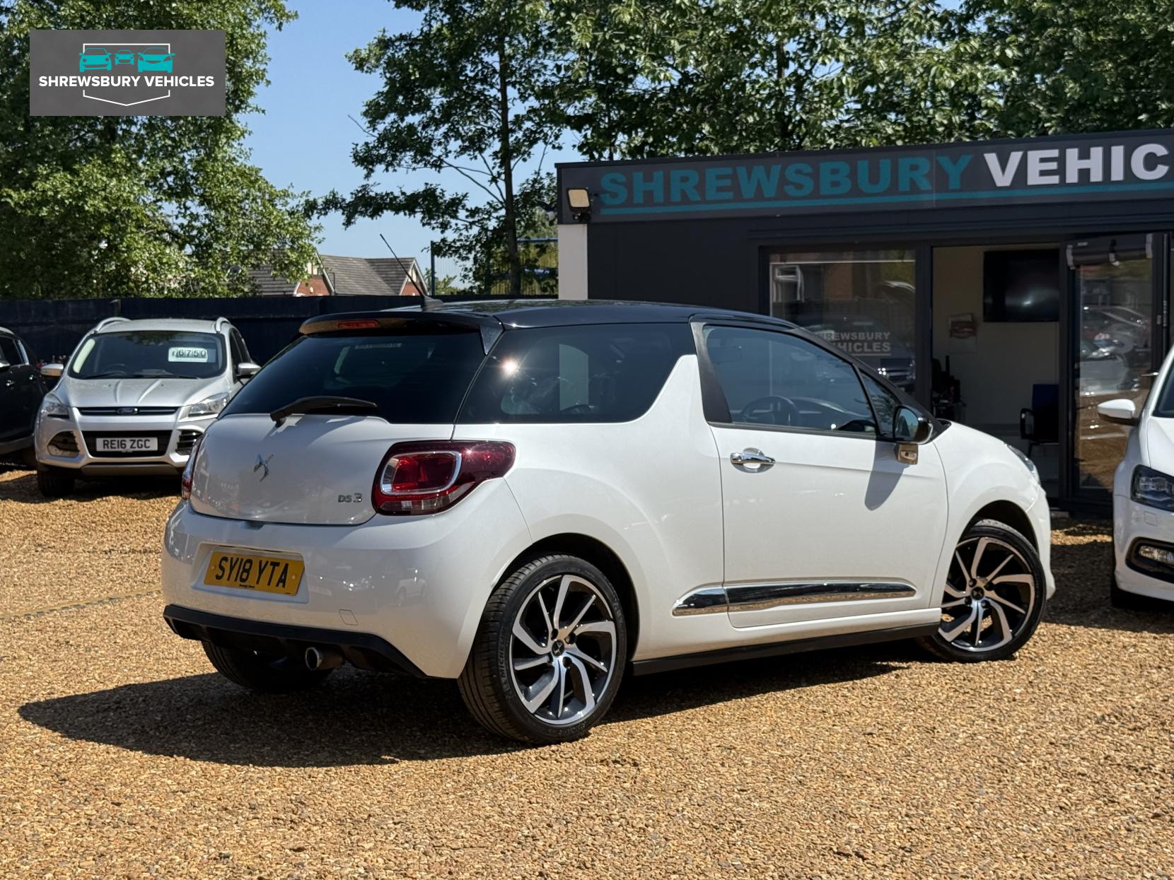 DS AUTOMOBILES DS 3 1.2 PureTech Connected Chic Hatchback 3dr Petrol Manual Euro 6 (82 ps)