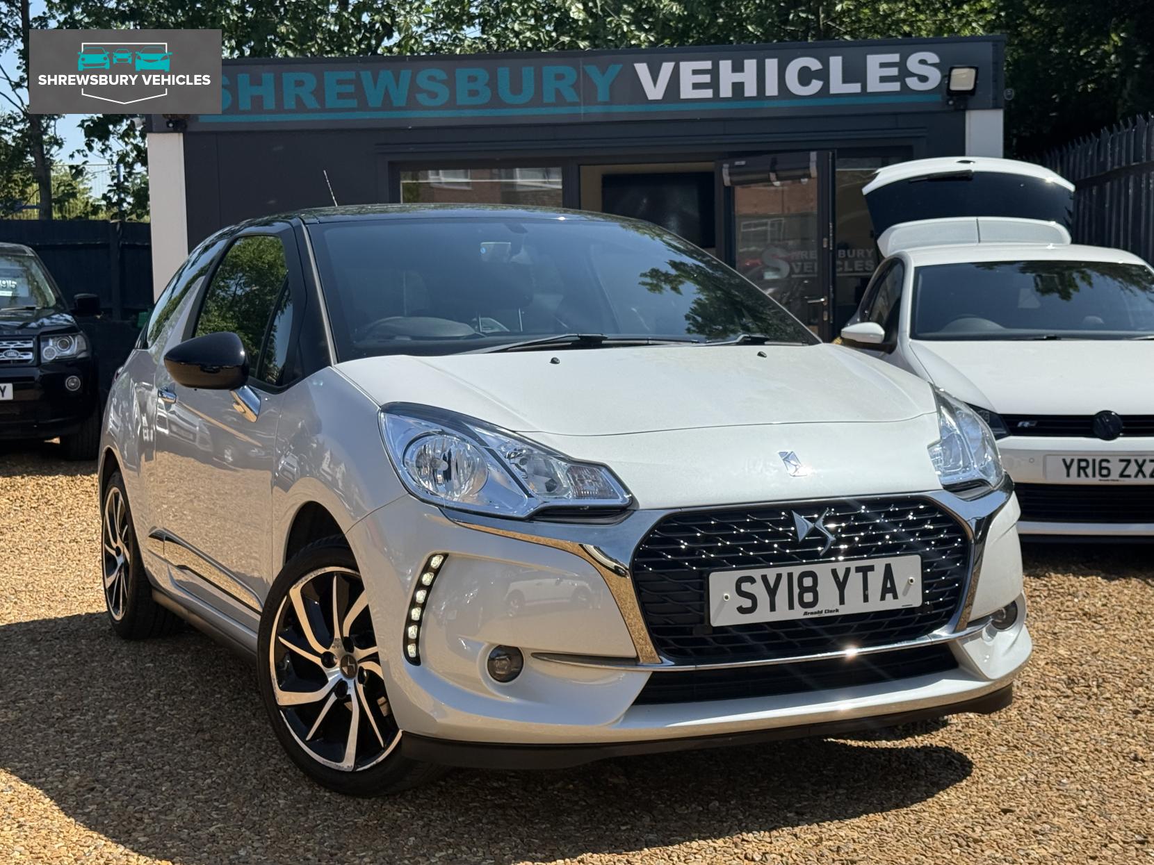 DS AUTOMOBILES DS 3 1.2 PureTech Connected Chic Hatchback 3dr Petrol Manual Euro 6 (82 ps)