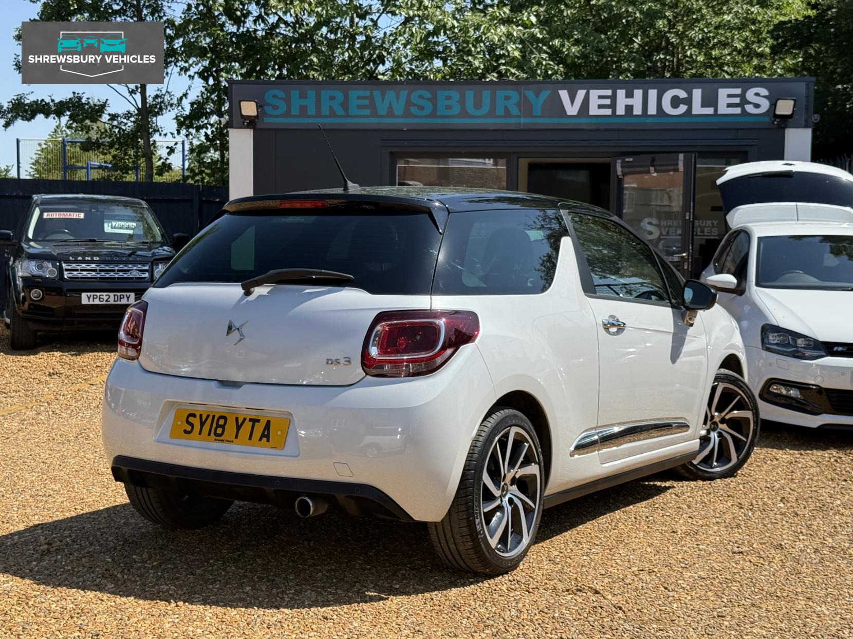 DS AUTOMOBILES DS 3 1.2 PureTech Connected Chic Hatchback 3dr Petrol Manual Euro 6 (82 ps)