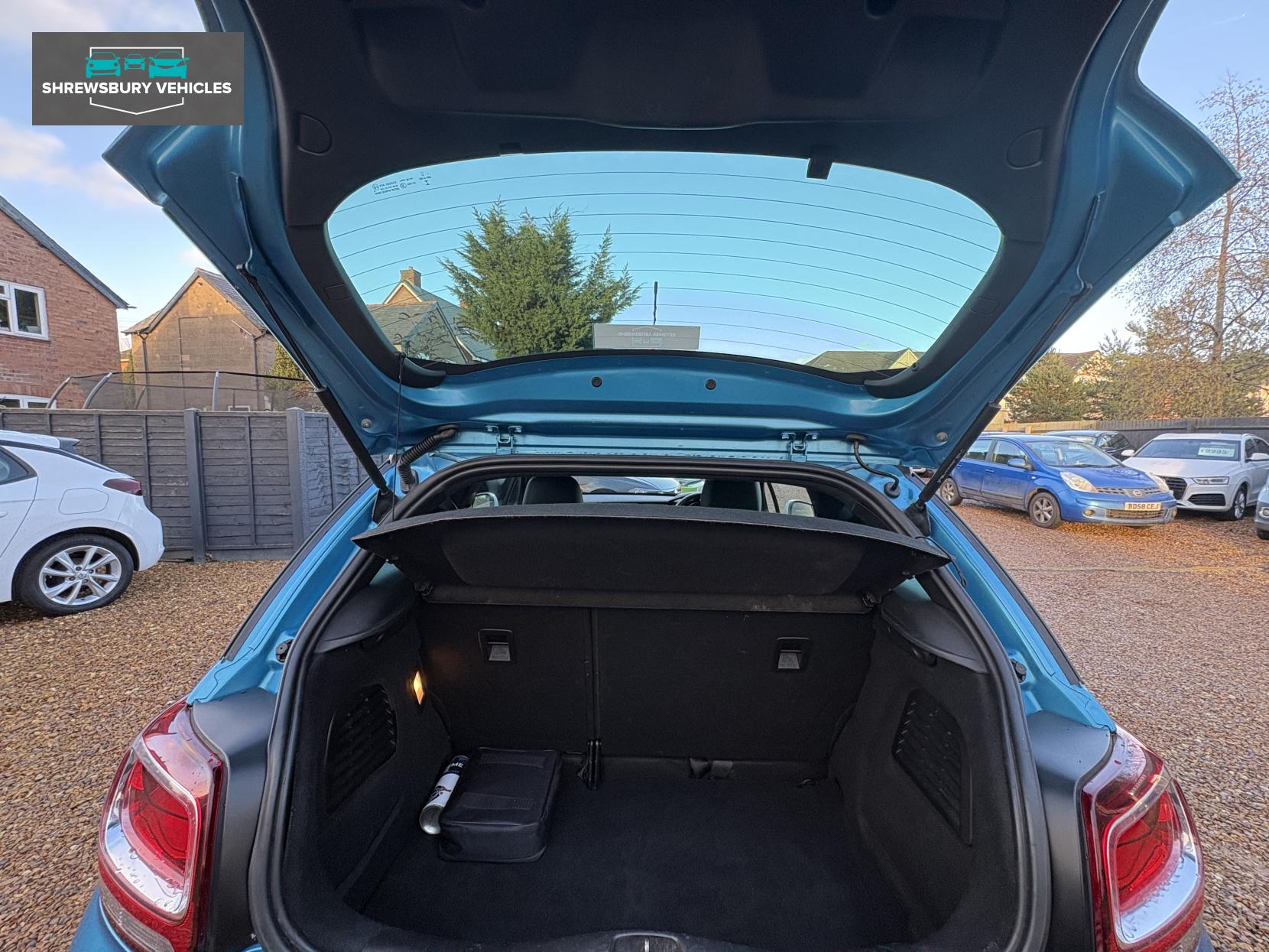 DS AUTOMOBILES DS 3 1.6 BlueHDi Elegance Hatchback 3dr Diesel Manual Euro 6 (s/s) (100 ps)