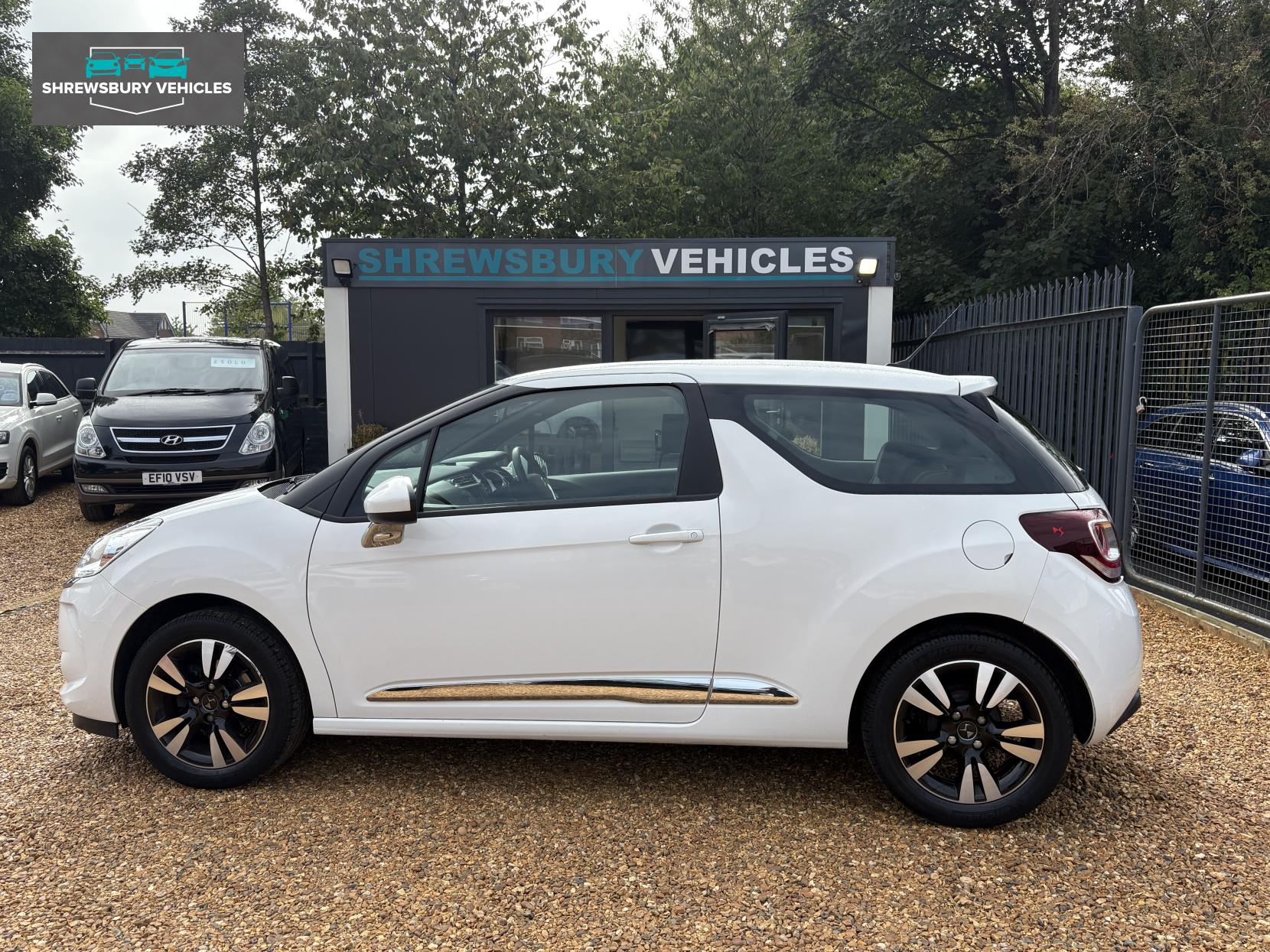 DS AUTOMOBILES DS 3 1.2 PureTech Chic Hatchback 3dr Petrol Manual Euro 6 (82 ps)