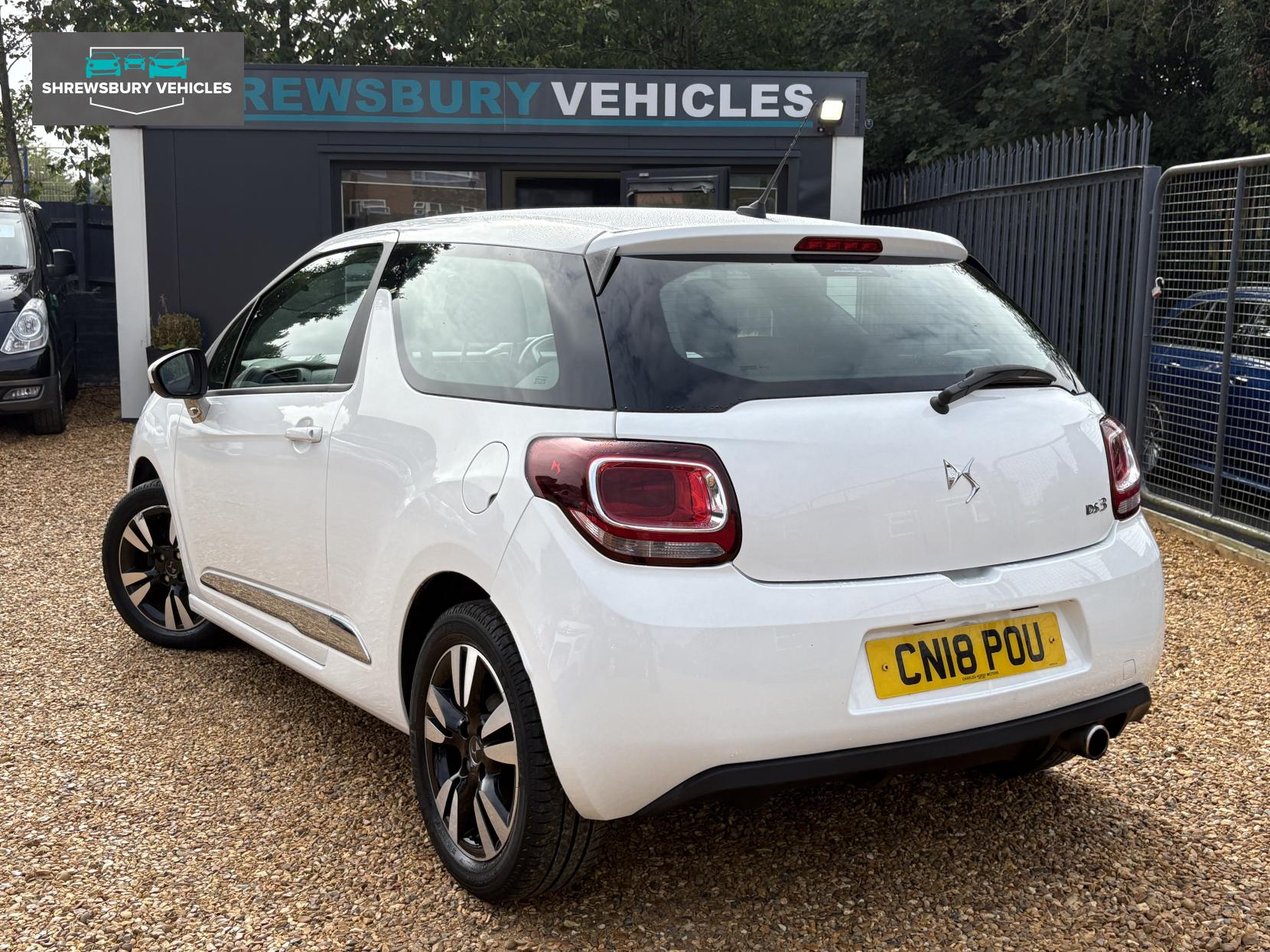 DS AUTOMOBILES DS 3 1.2 PureTech Chic Hatchback 3dr Petrol Manual Euro 6 (82 ps)