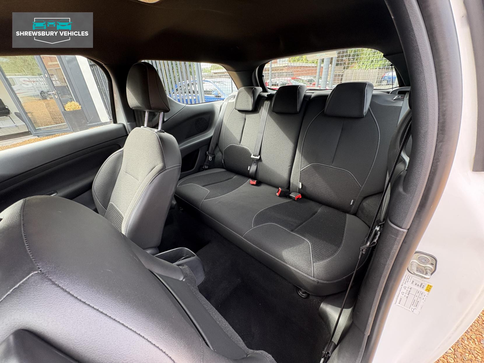 DS AUTOMOBILES DS 3 1.2 PureTech Chic Hatchback 3dr Petrol Manual Euro 6 (82 ps)