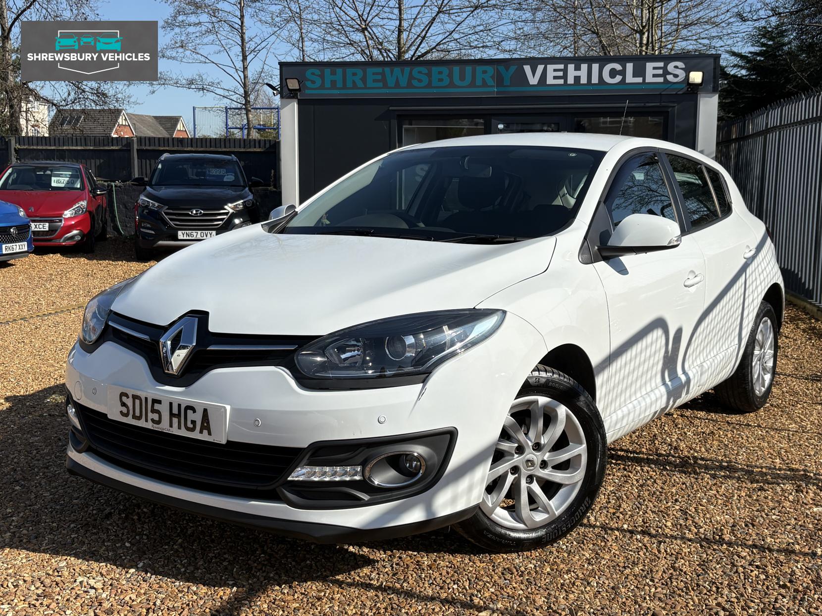Renault Megane 1.6 VVT Expression + Hatchback 5dr Petrol Manual Euro 5 (110 ps)