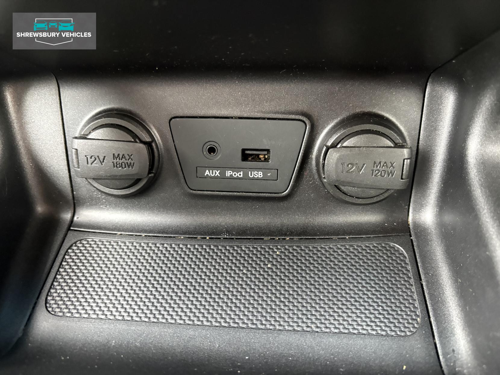 Hyundai ix35 1.7 CRDi SE SUV 5dr Diesel Manual Euro 5 (s/s) (Nav) (115 ps)