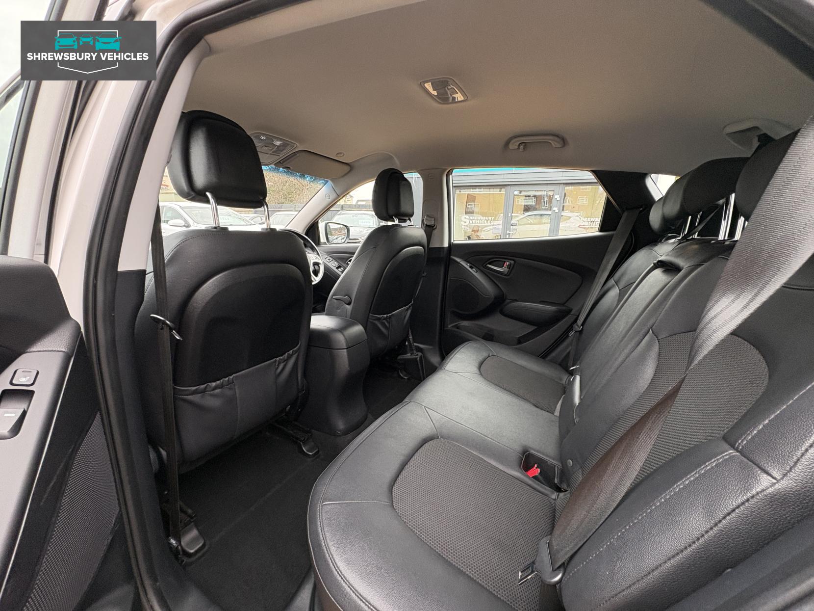 Hyundai ix35 1.7 CRDi SE SUV 5dr Diesel Manual Euro 5 (s/s) (Nav) (115 ps)