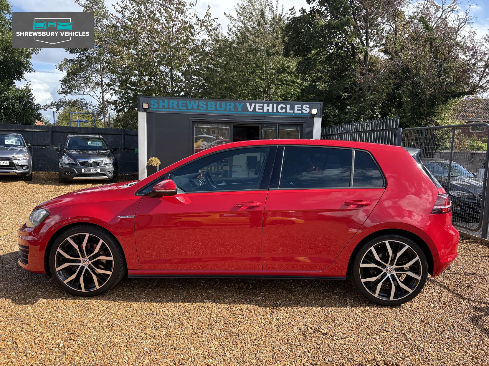 Volkswagen Golf 2.0 TDI BlueMotion Tech GTD Hatchback 5dr Diesel Manual Euro 6 (s/s) (184 ps)
