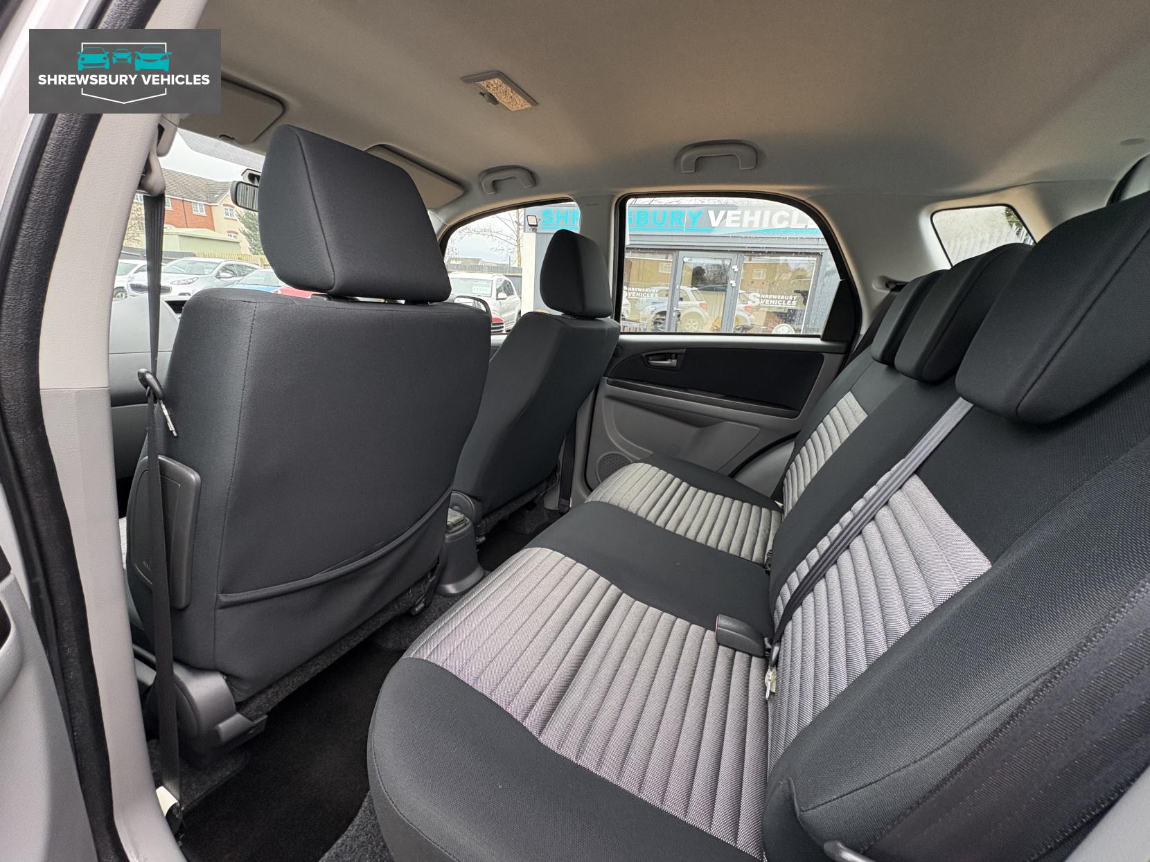 Suzuki SX4 1.6 16V GLX SUV 5dr Petrol Manual Euro 4 (106 ps)