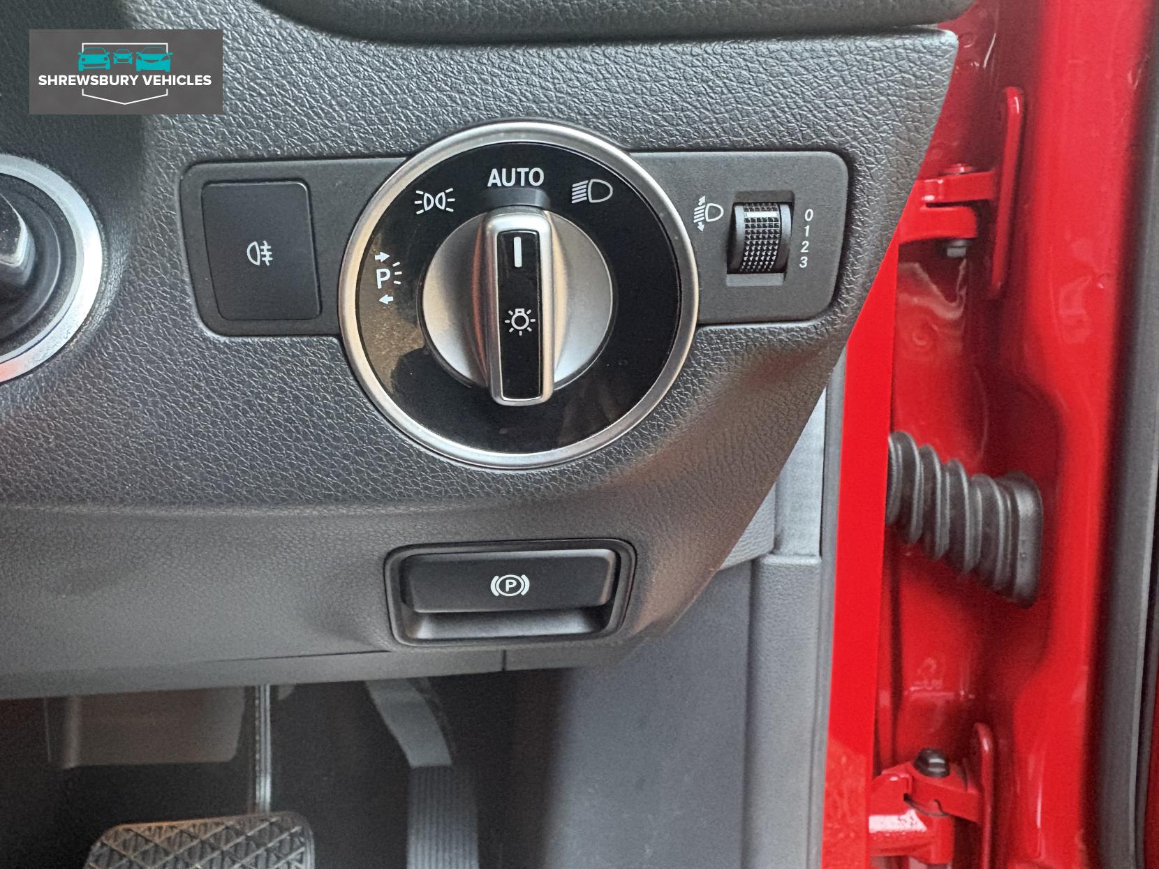 Mercedes-Benz GLA 2.1 GLA220 CDI SE SUV 5dr Diesel 7G-DCT 4MATIC Euro 6 (s/s) (170 ps)