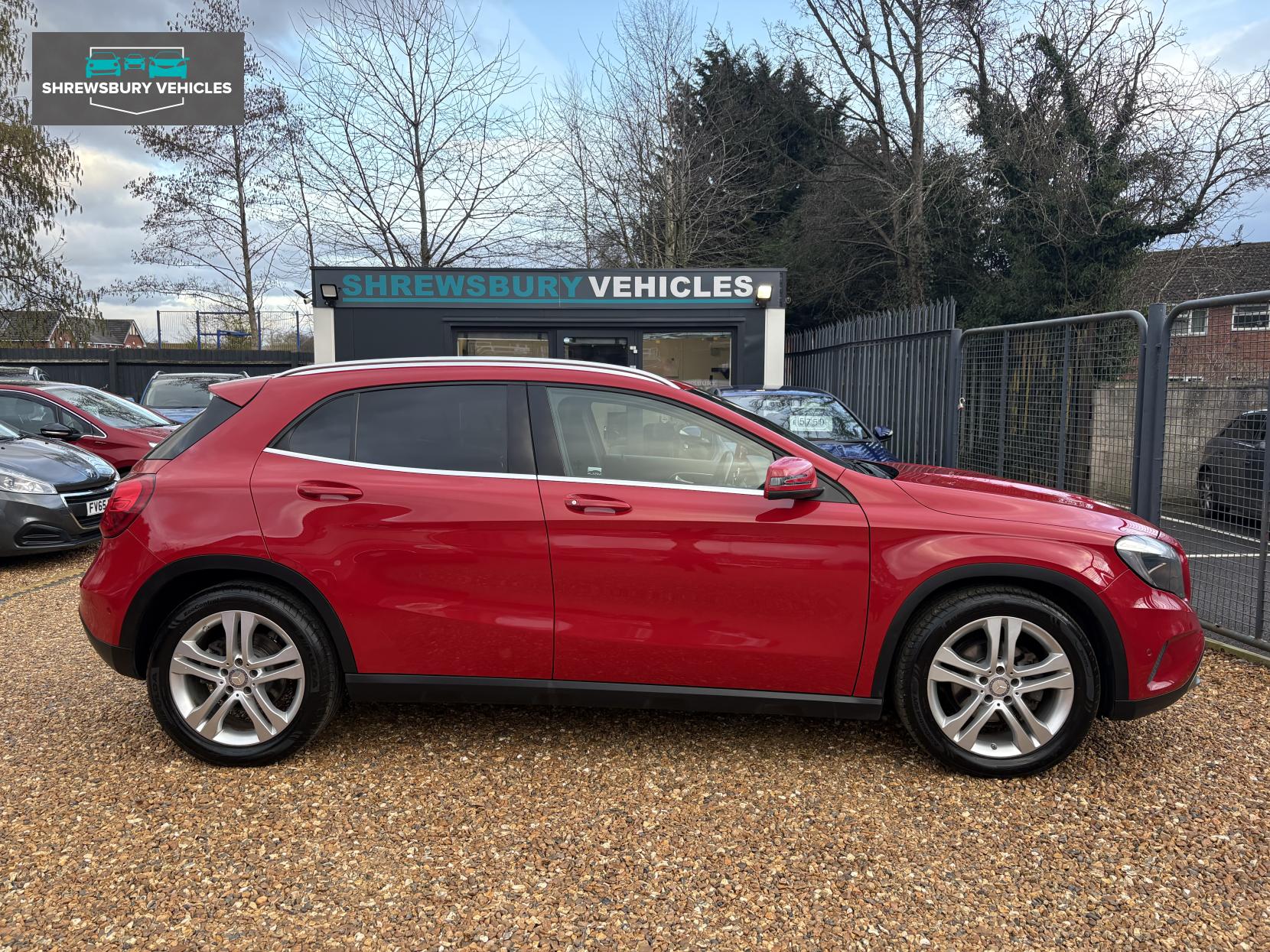 Mercedes-Benz GLA 2.1 GLA220 CDI SE SUV 5dr Diesel 7G-DCT 4MATIC Euro 6 (s/s) (170 ps)