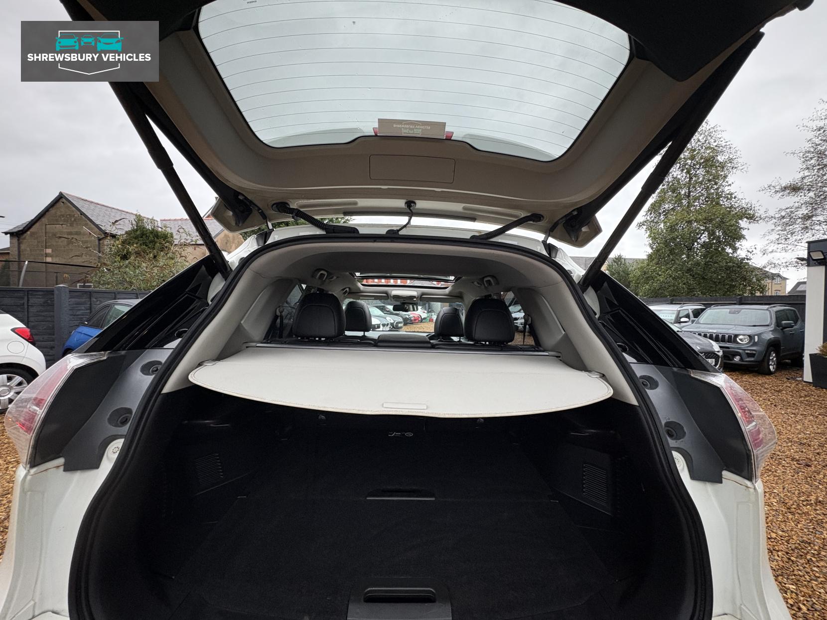 Nissan X-Trail 1.6 dCi Tekna SUV 5dr Diesel Manual 4WD Euro 6 (s/s) (130 ps)