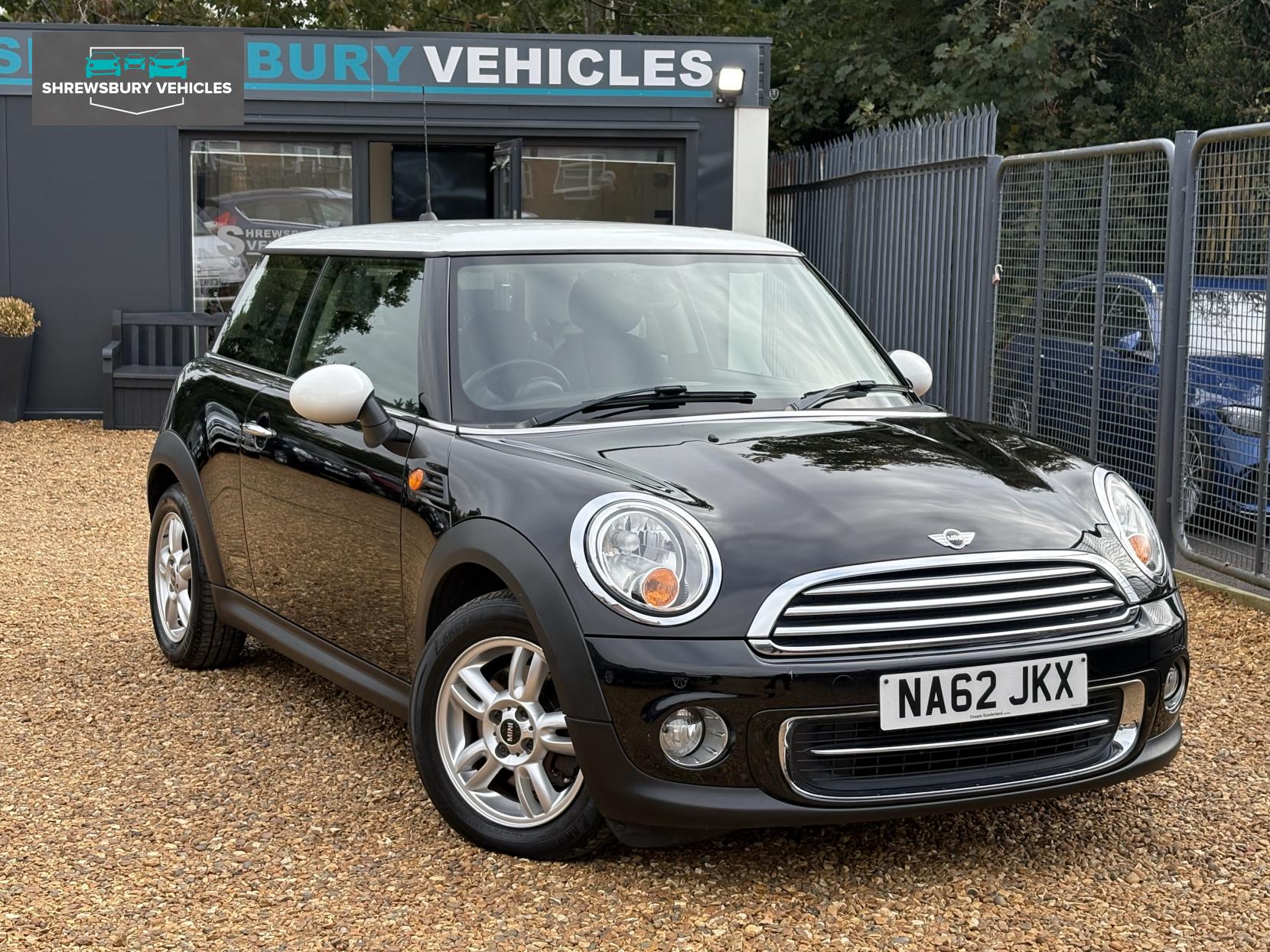 MINI Hatch 1.6 Cooper Hatchback 3dr Petrol Manual Euro 5 (s/s) (122 ps)