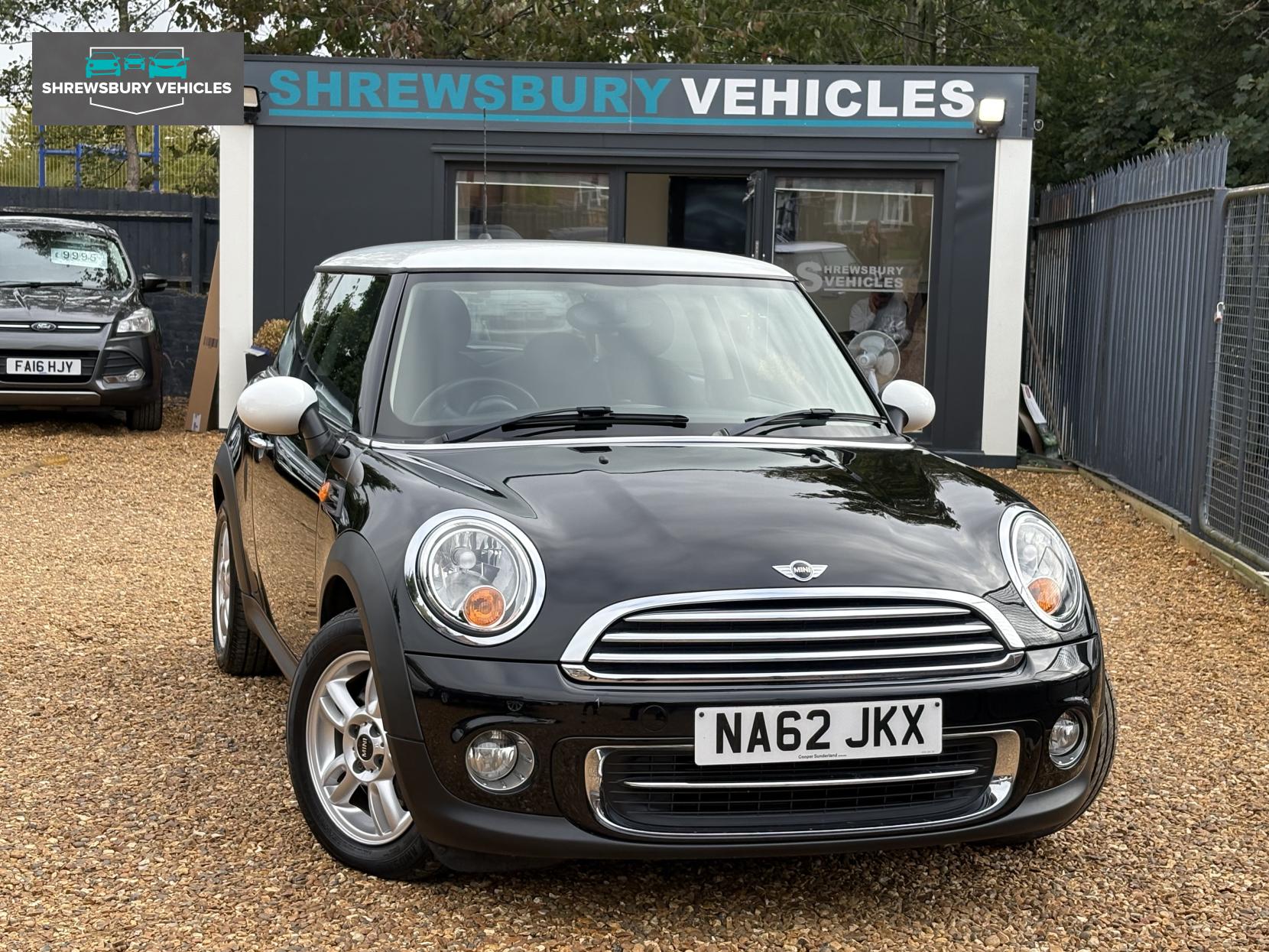 MINI Hatch 1.6 Cooper Hatchback 3dr Petrol Manual Euro 5 (s/s) (122 ps)