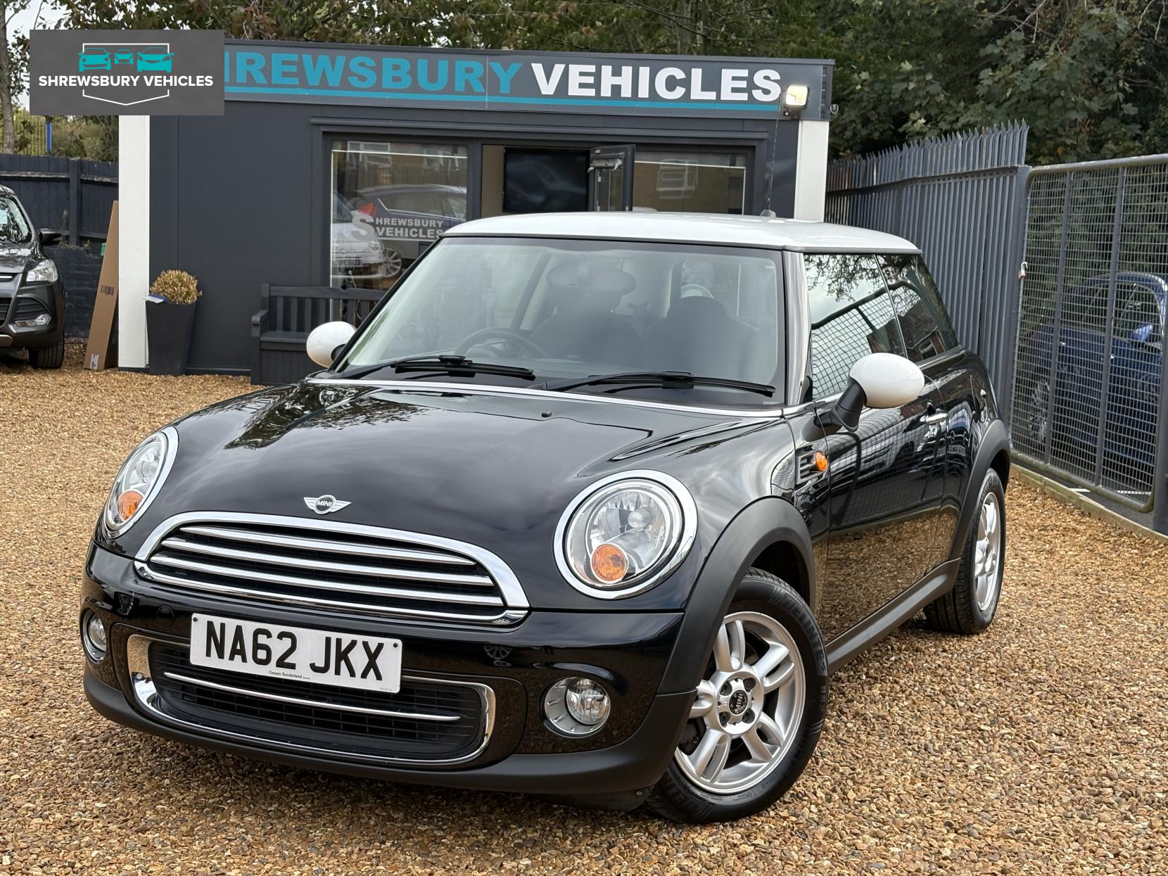 MINI Hatch 1.6 Cooper Hatchback 3dr Petrol Manual Euro 5 (s/s) (122 ps)