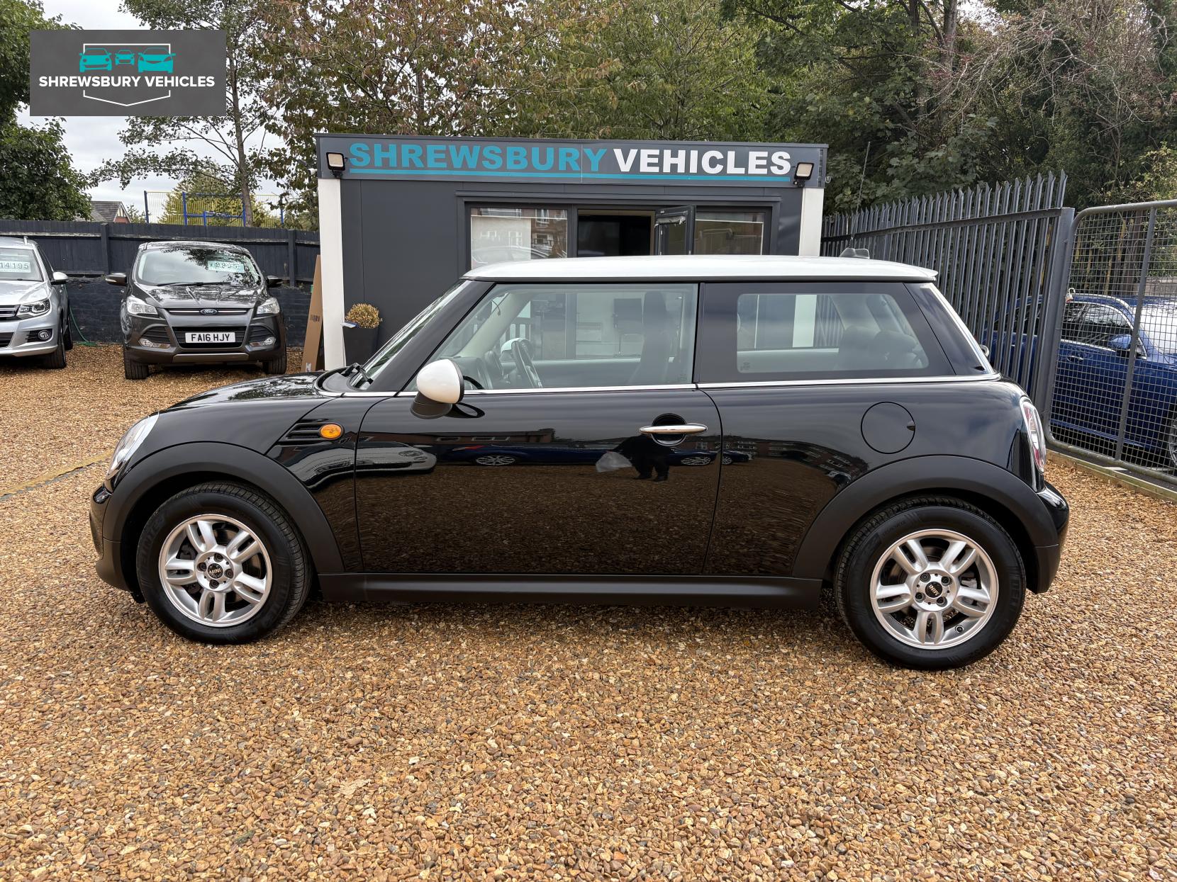 MINI Hatch 1.6 Cooper Hatchback 3dr Petrol Manual Euro 5 (s/s) (122 ps)