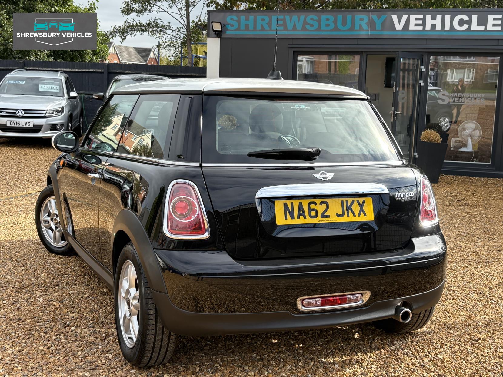 MINI Hatch 1.6 Cooper Hatchback 3dr Petrol Manual Euro 5 (s/s) (122 ps)