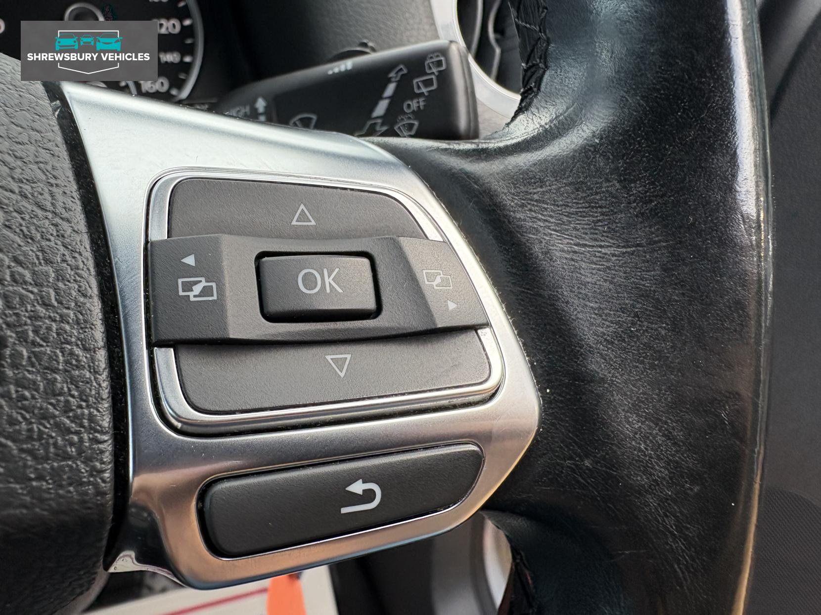 Volkswagen Tiguan 2.0 TDI BlueMotion Tech R-Line SUV 5dr Diesel DSG 4WD Euro 5 (s/s) (Nav) (140 ps)