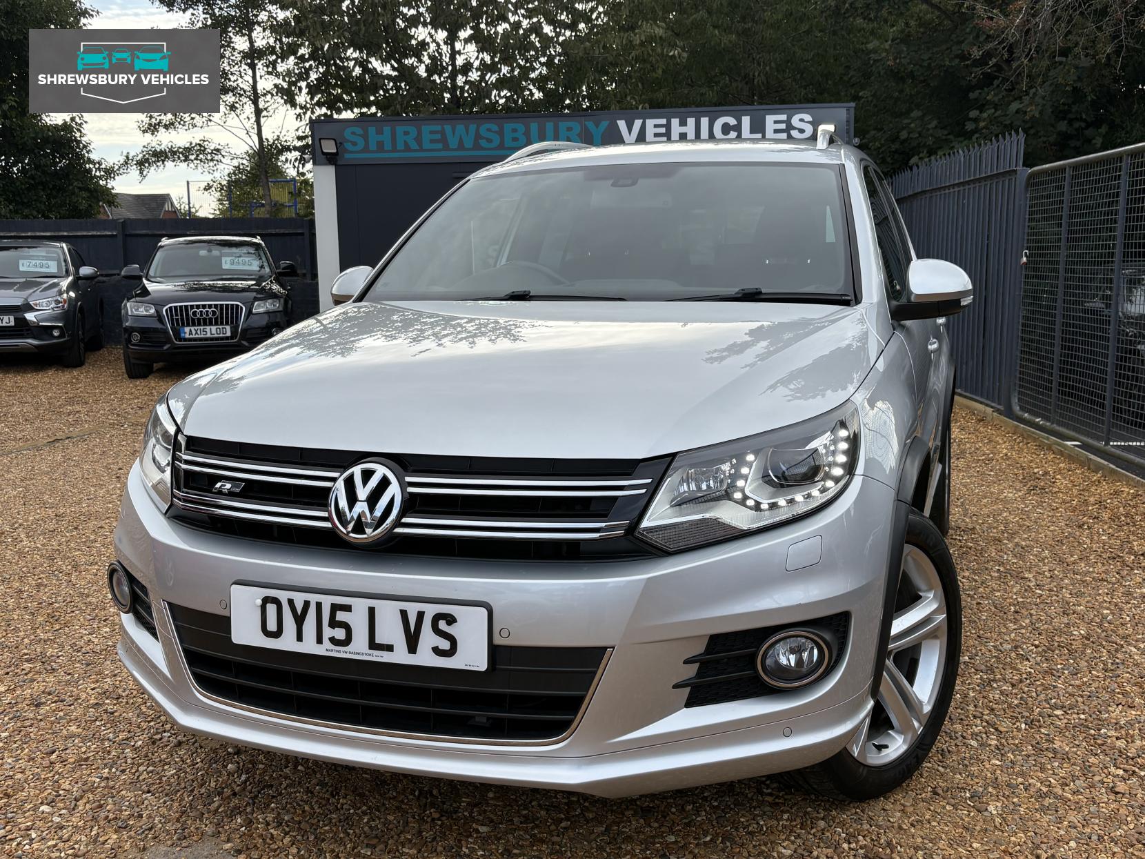 Volkswagen Tiguan 2.0 TDI BlueMotion Tech R-Line SUV 5dr Diesel DSG 4WD Euro 5 (s/s) (Nav) (140 ps)