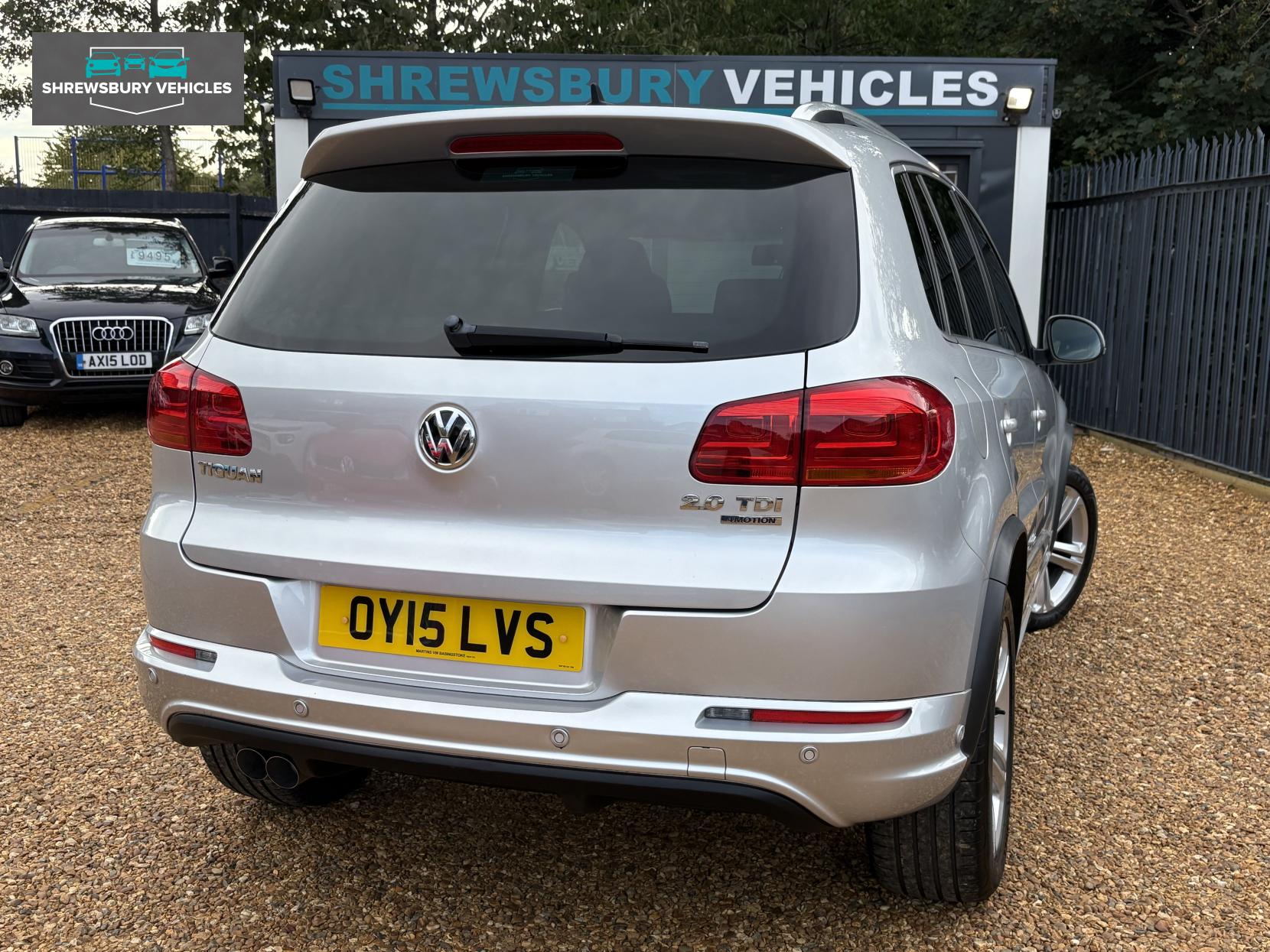 Volkswagen Tiguan 2.0 TDI BlueMotion Tech R-Line SUV 5dr Diesel DSG 4WD Euro 5 (s/s) (Nav) (140 ps)